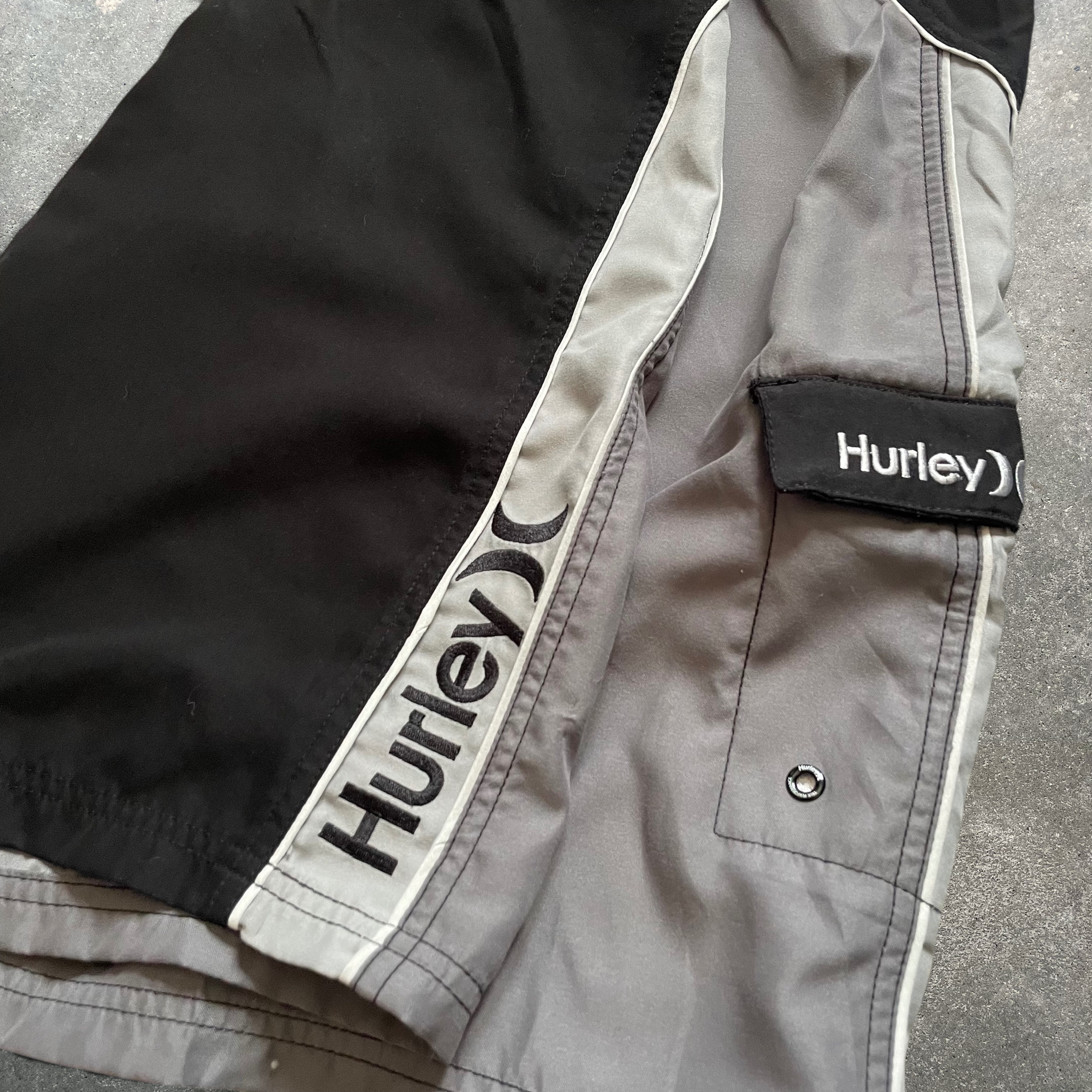 2000's Hurley Boardshorts (36)