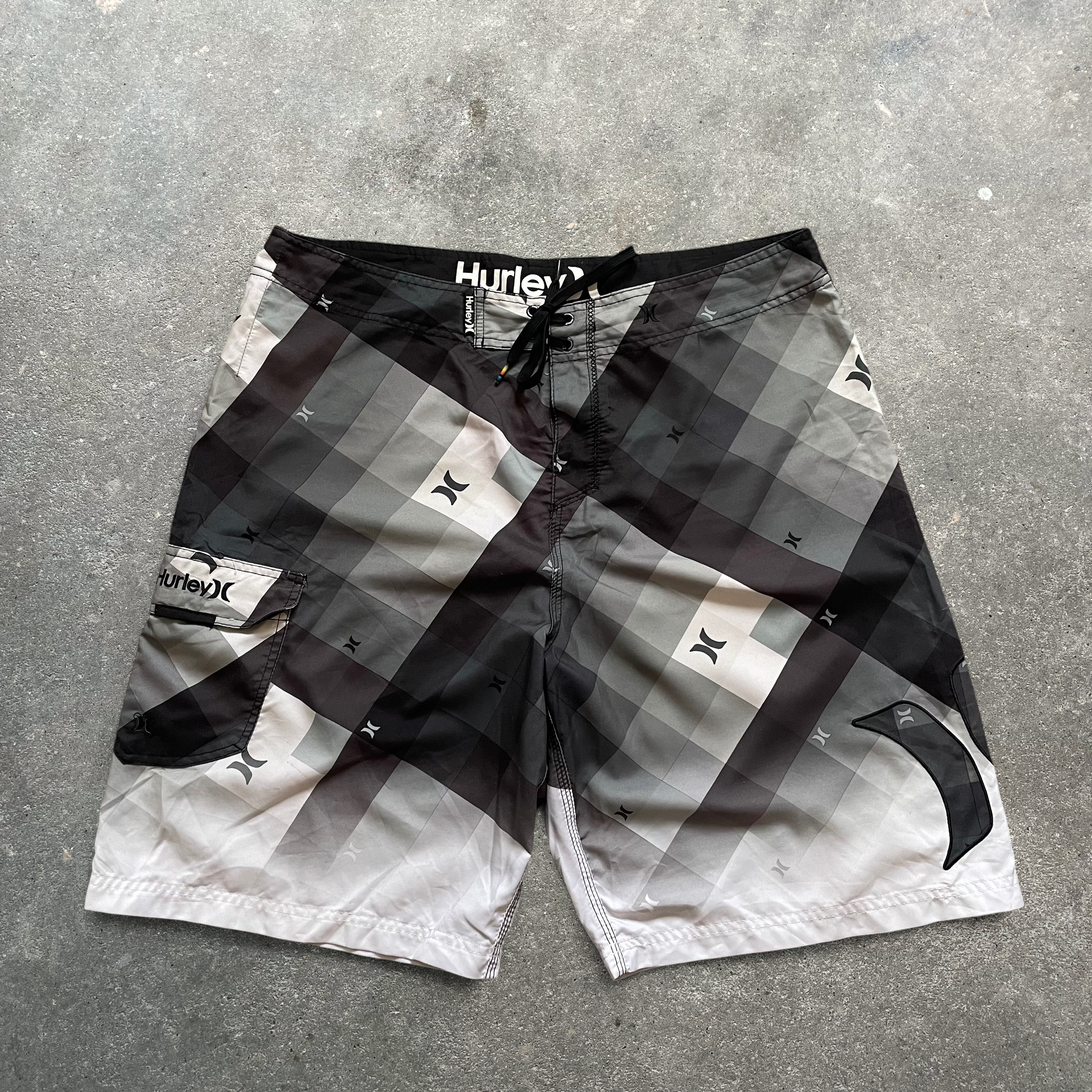 2000's Hurley Boardshorts (38)
