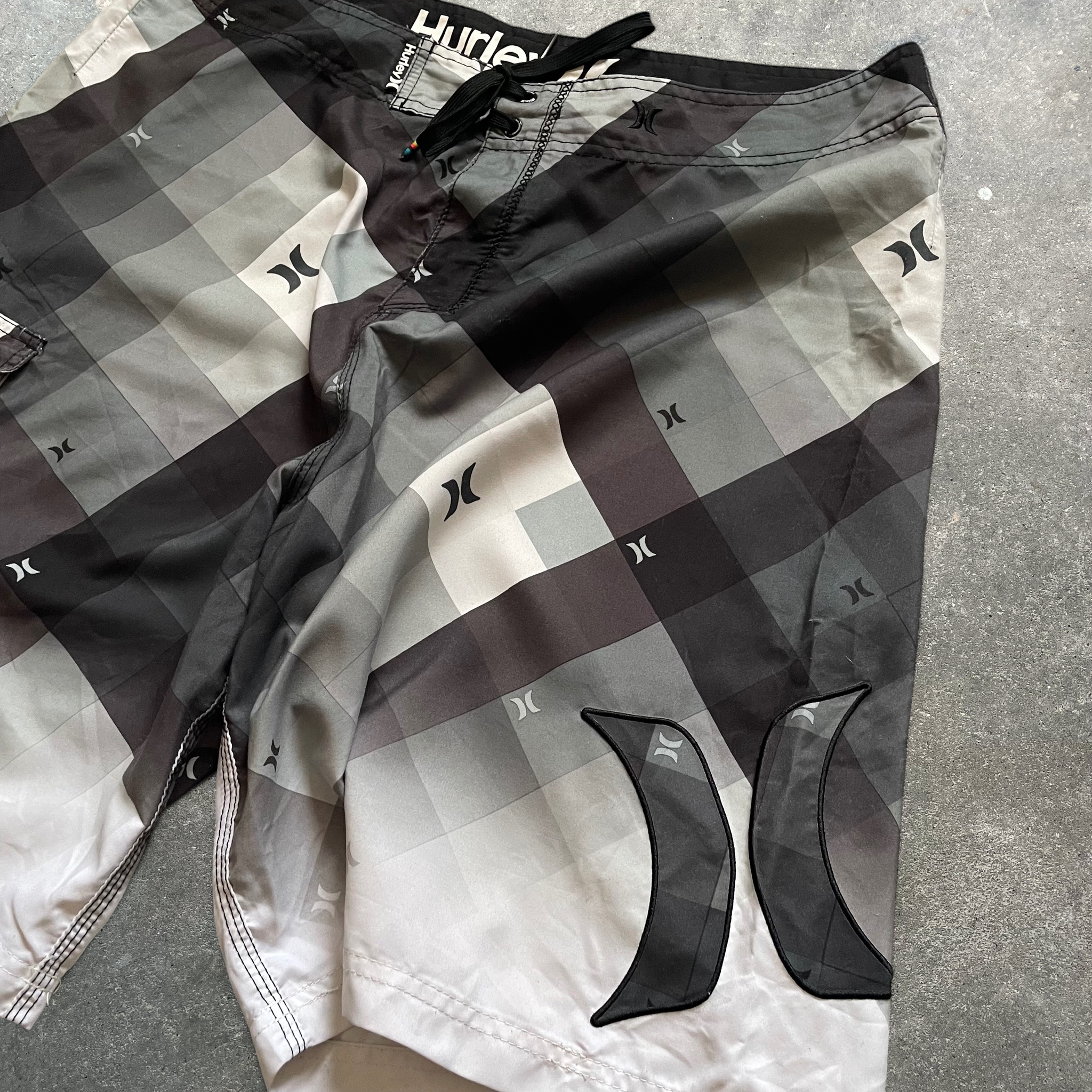 2000's Hurley Boardshorts (38)