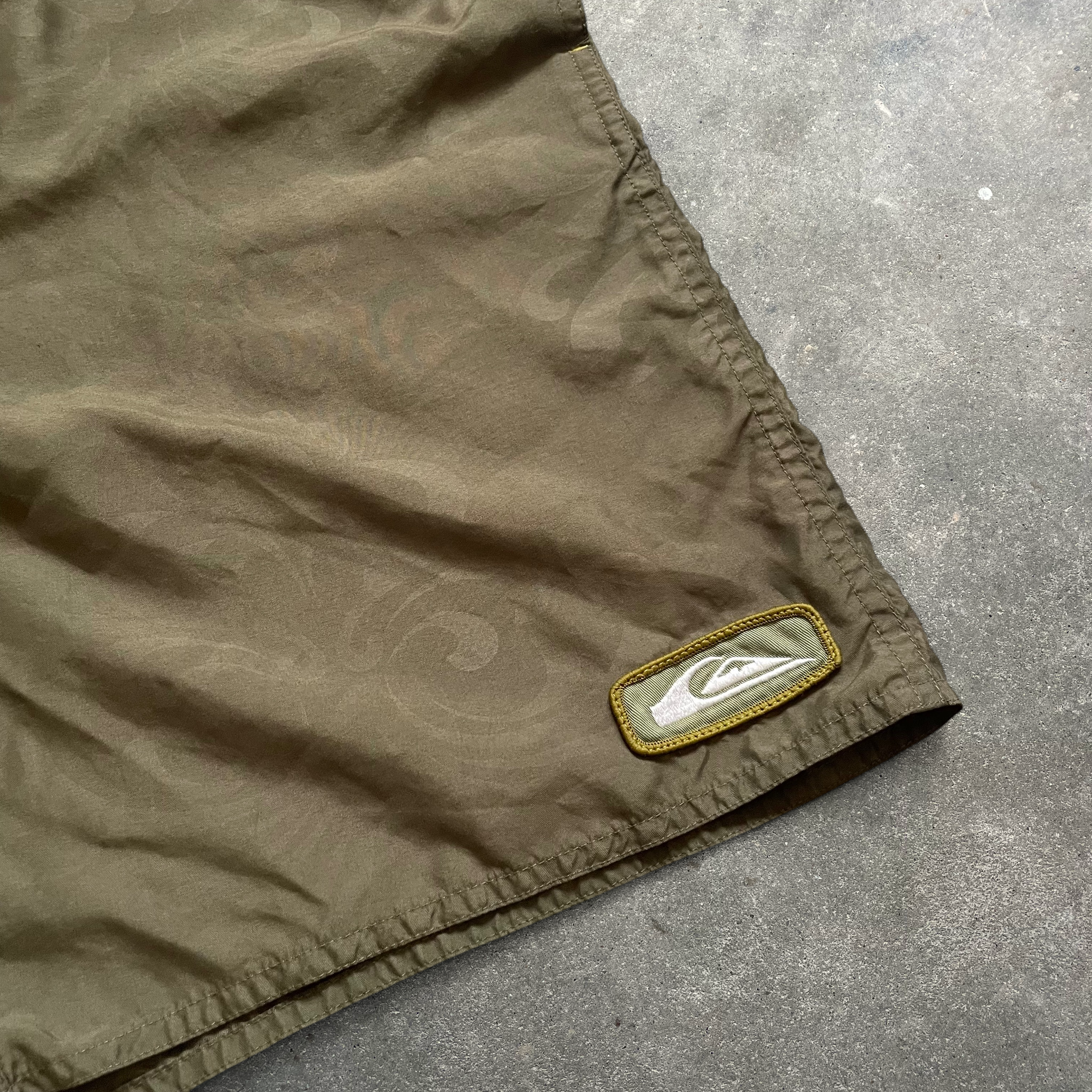 90's Quiksilver Swim Shorts Khaki (34)