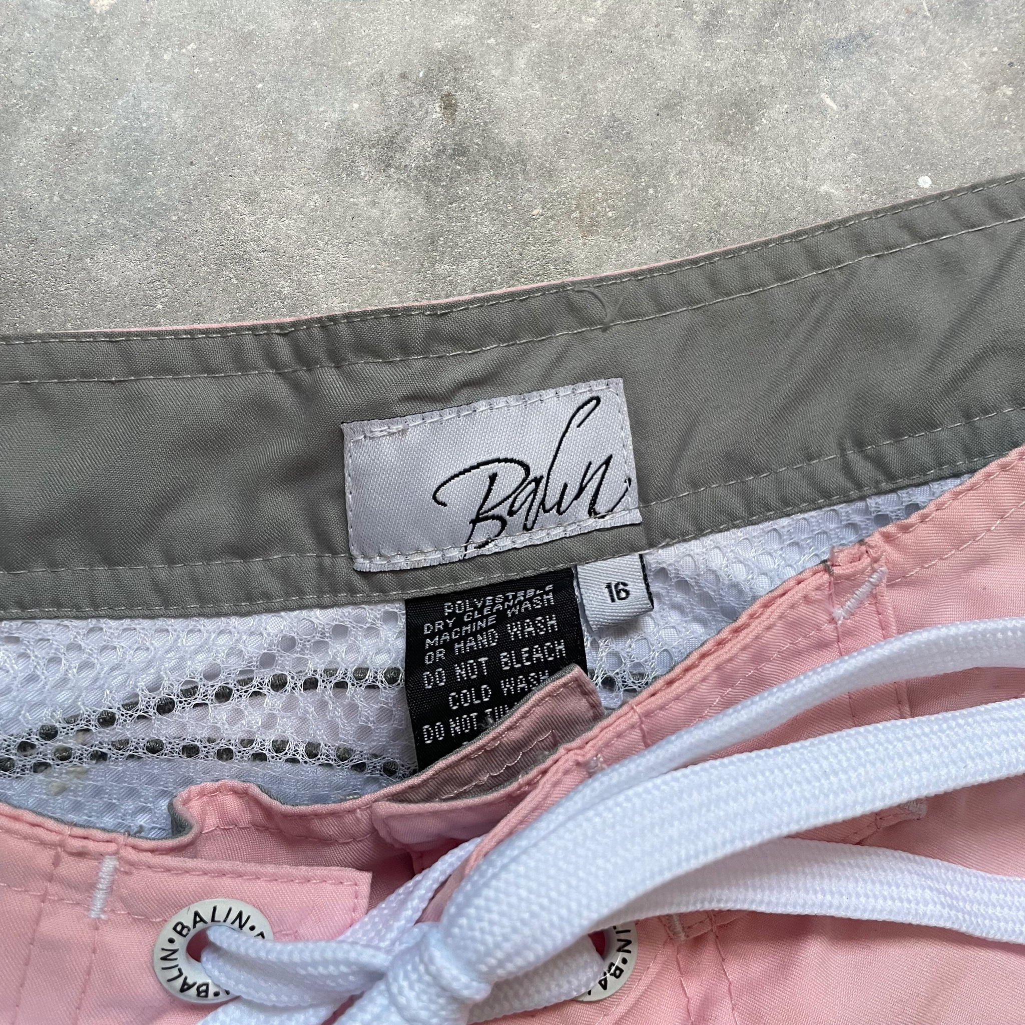 2000's Balin Boardshorts Pink (34)