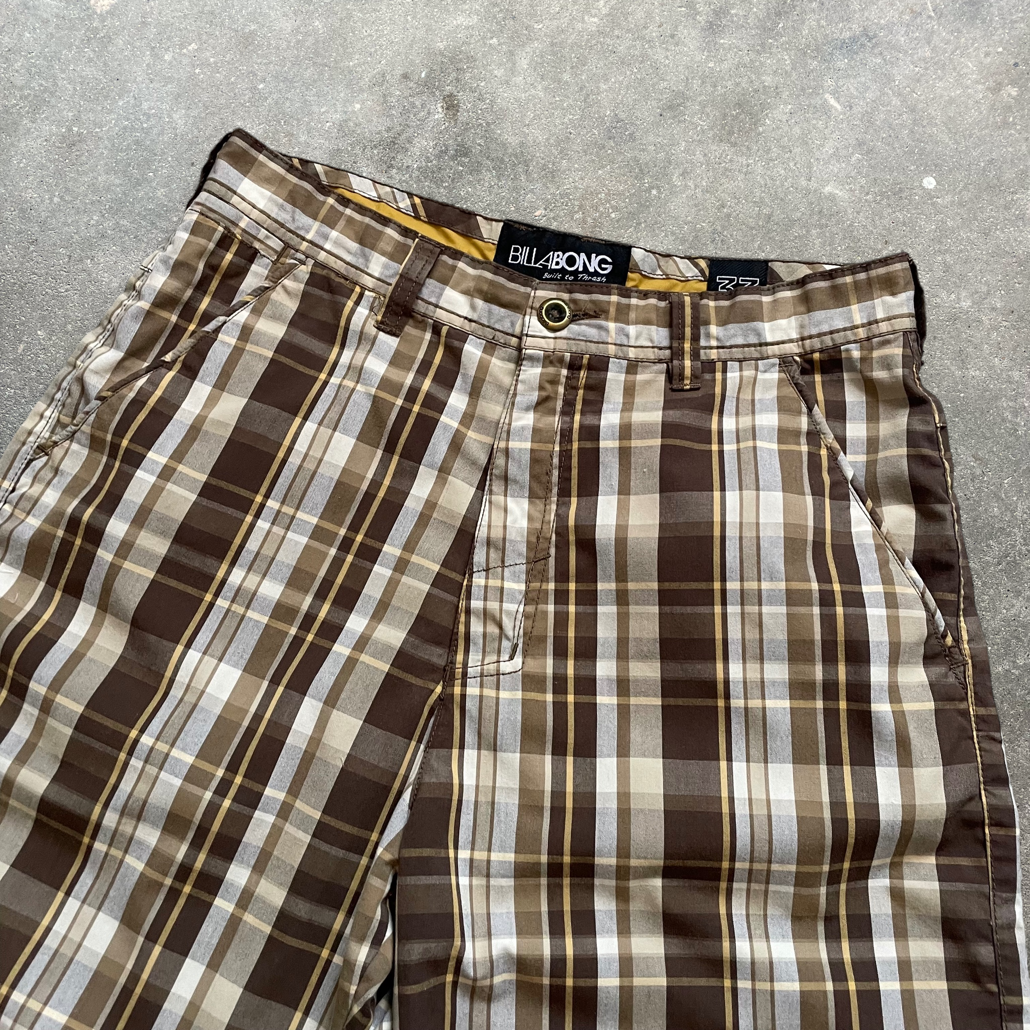 2000's Billabong Chino Shorts Checkered (33)