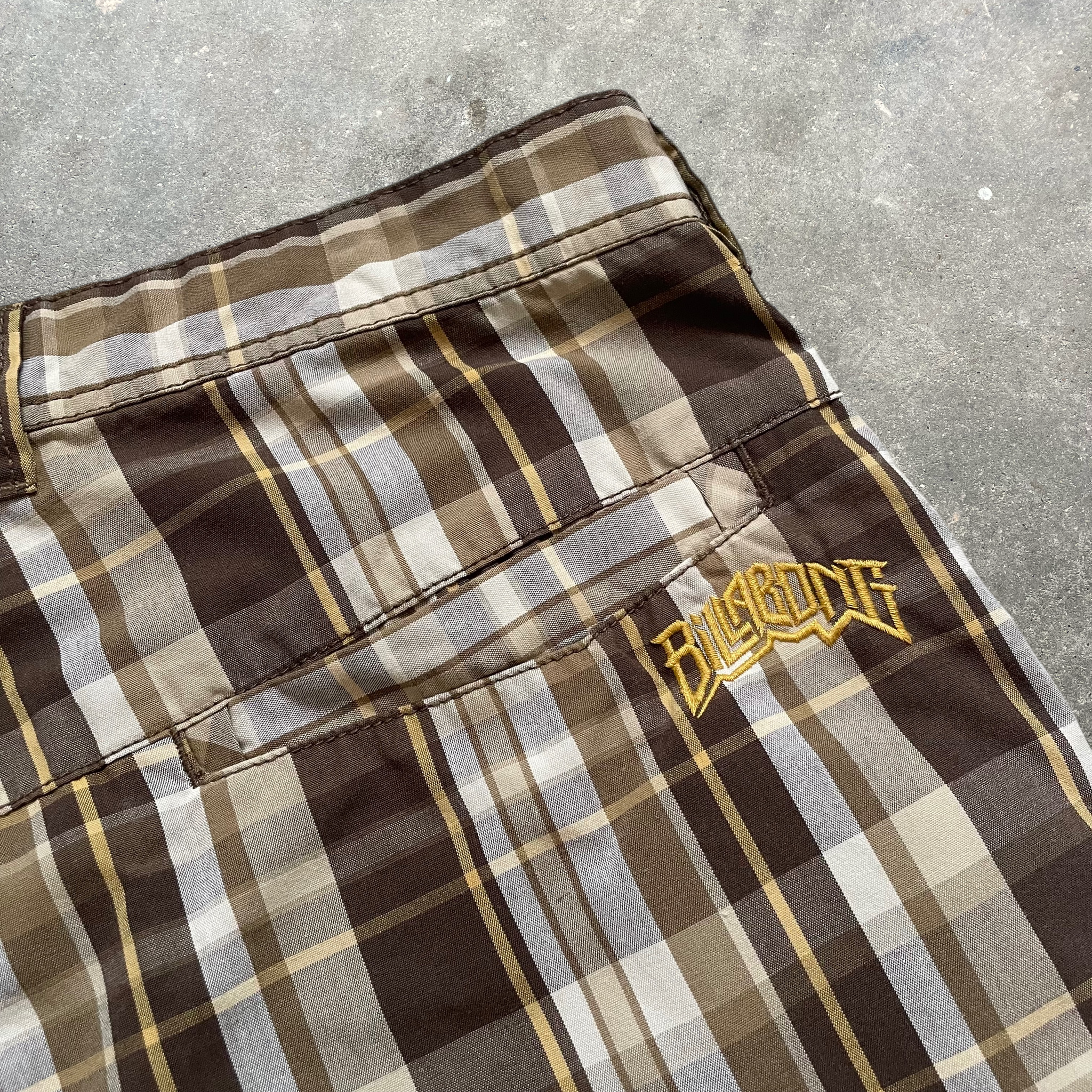 2000's Billabong Chino Shorts Checkered (33)