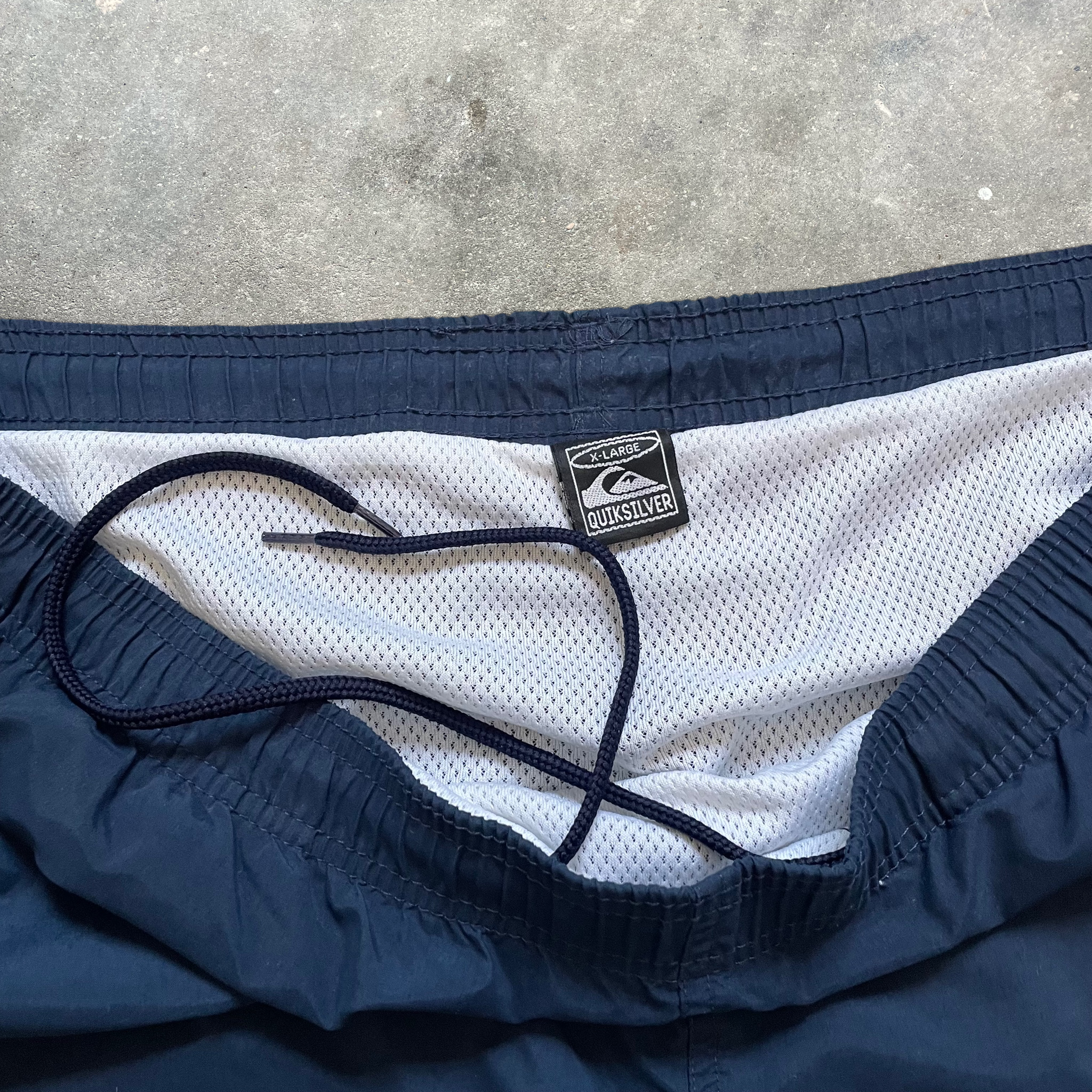 90's Quiksilver Swim Shorts Navy (40)