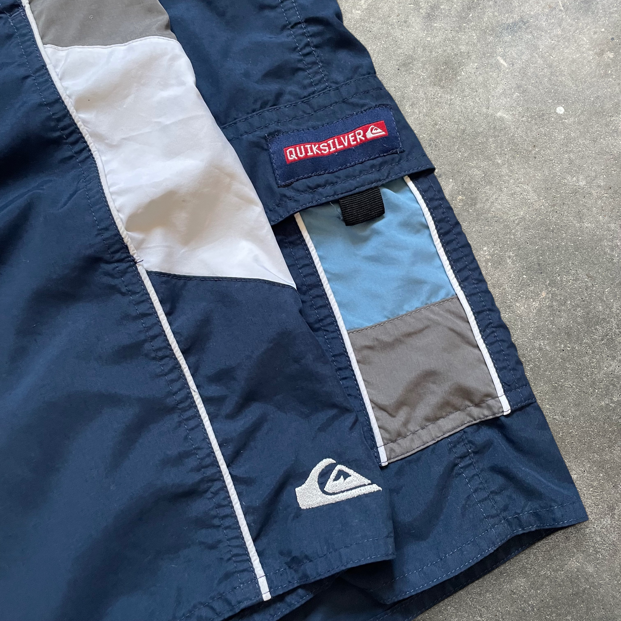 90's Quiksilver Swim Shorts Navy (40)