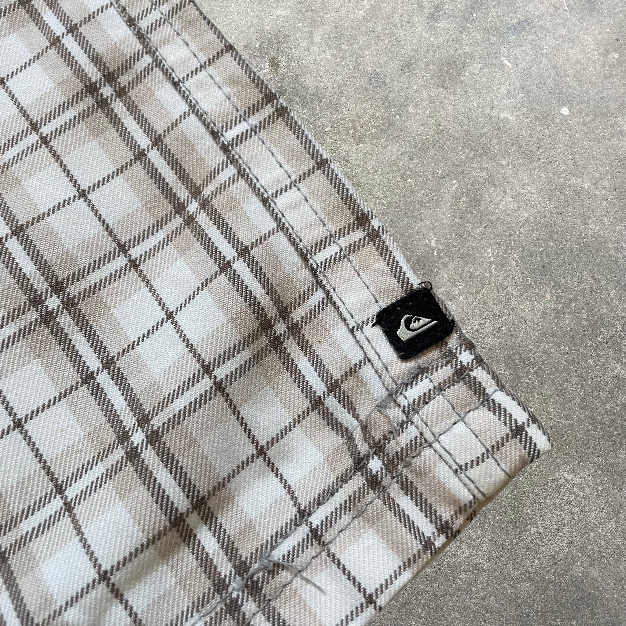 2000's Quiksilver Chino Shorts (32)