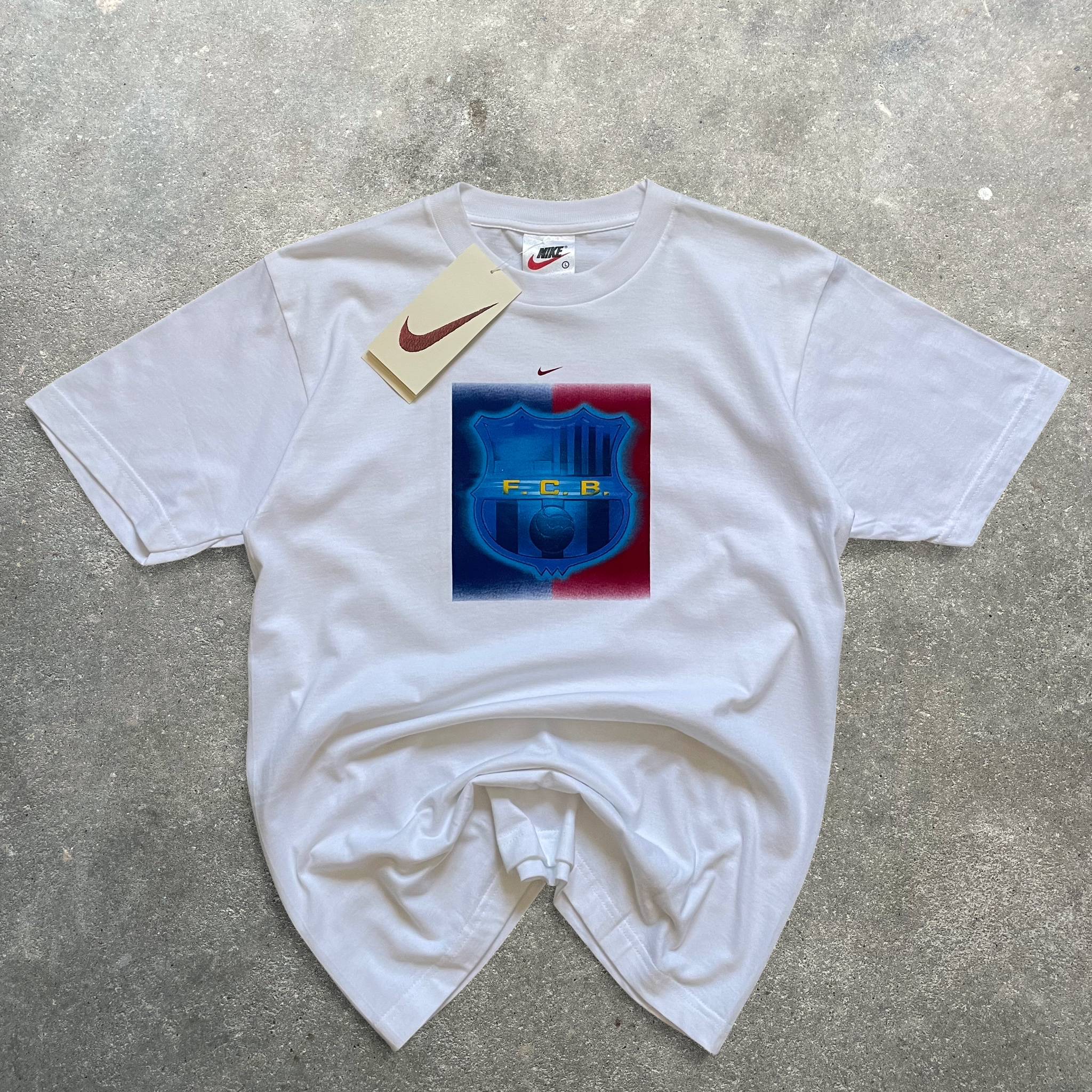 90's Nike Barcelona Football T-shirt (S)