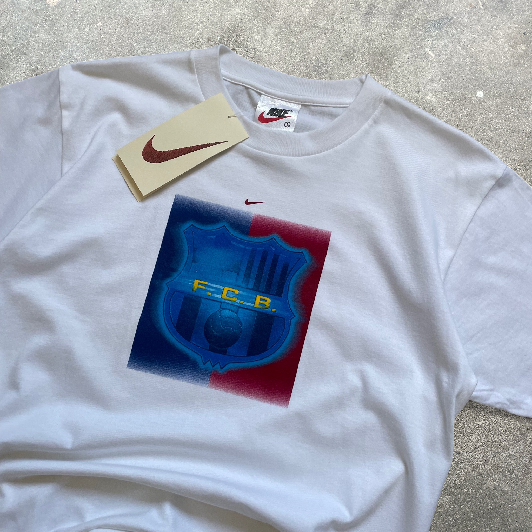 90's Nike Barcelona Football T-shirt (S)