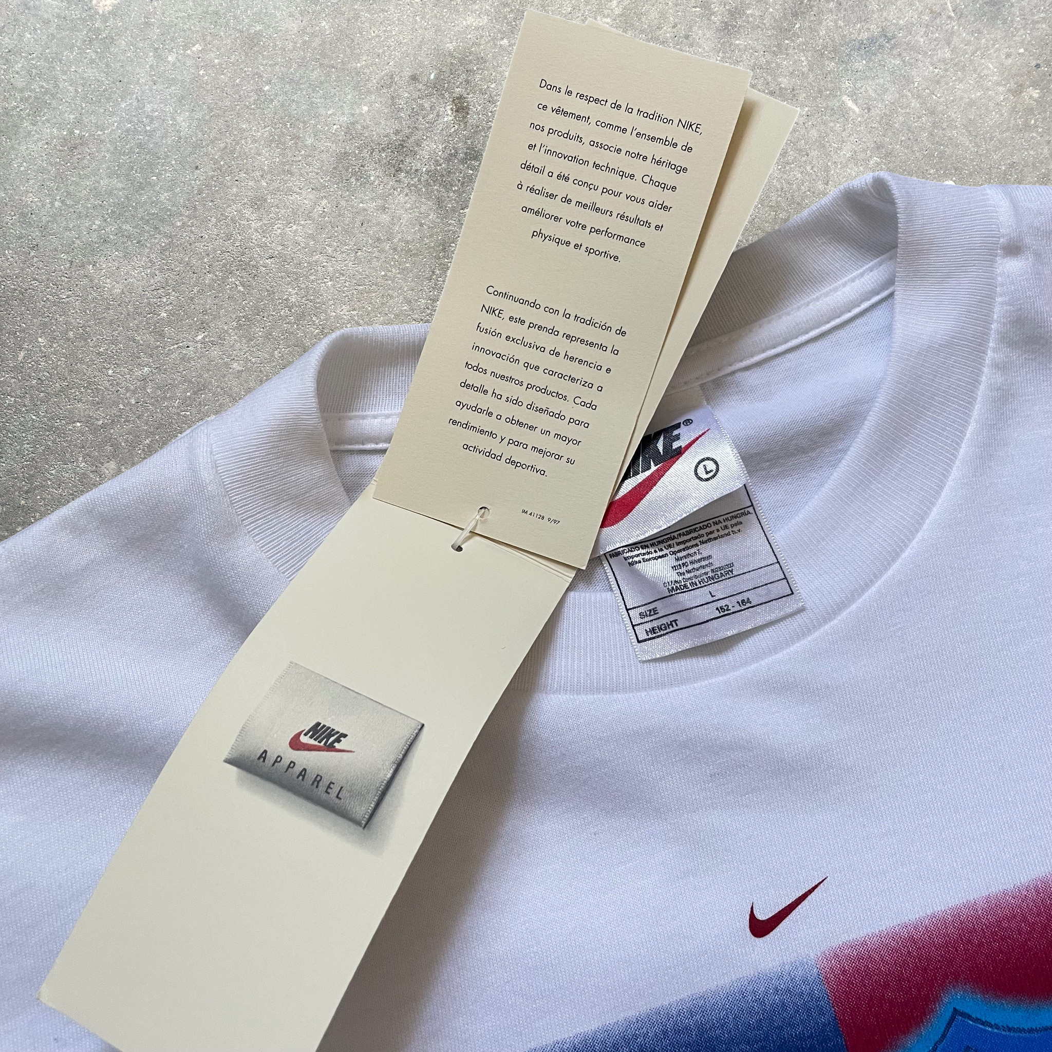 90's Nike Barcelona Football T-shirt (S)