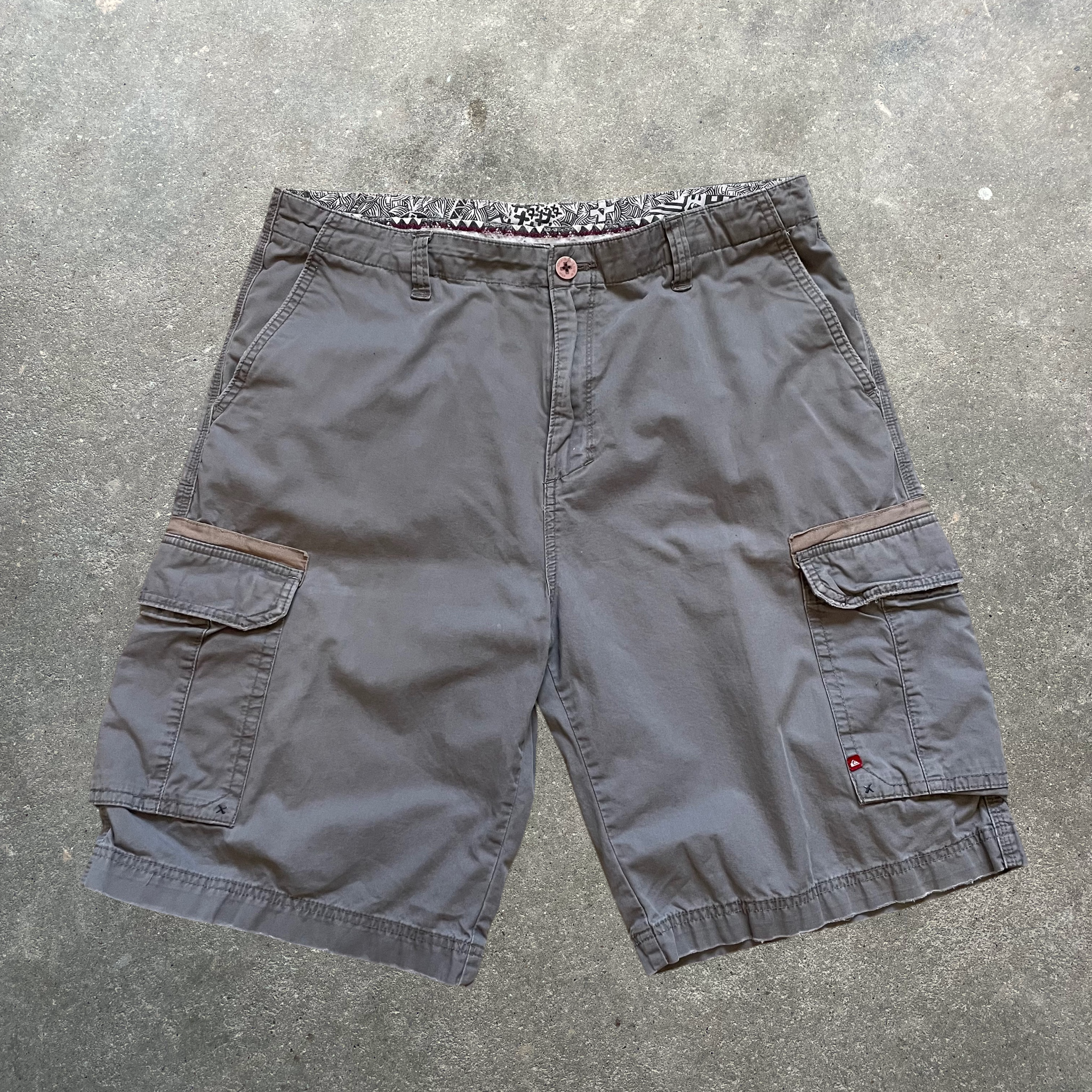 90's Quiksilver Cargo Shorts (36)