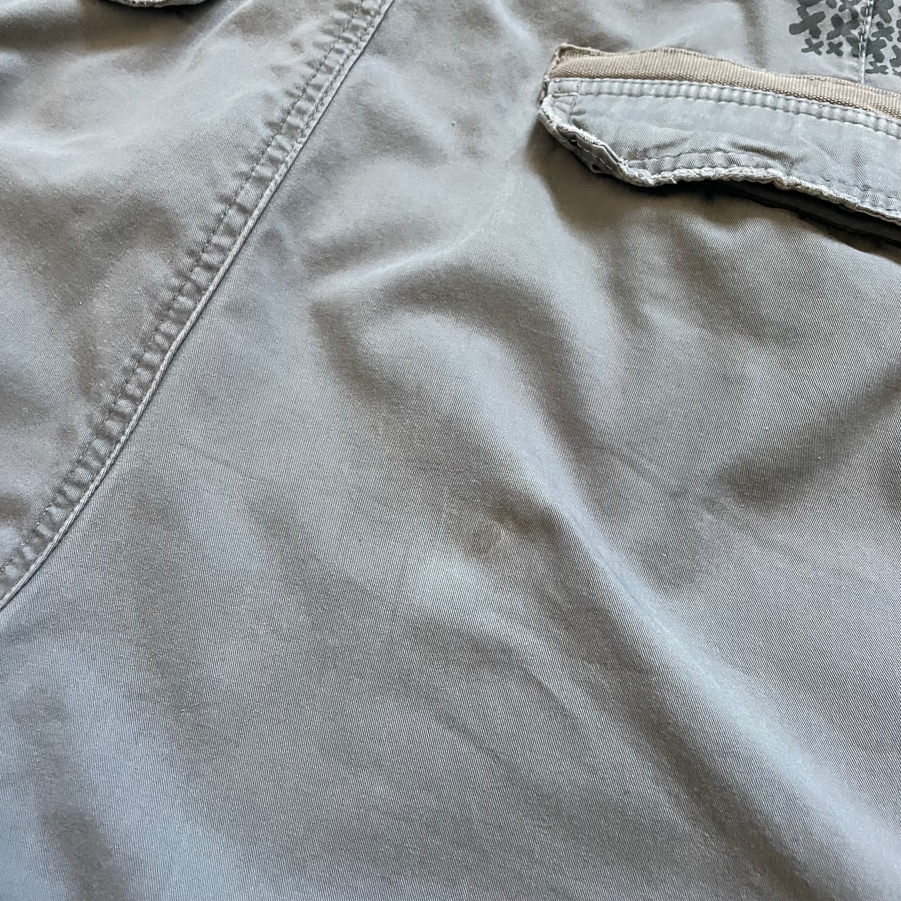 90's Quiksilver Cargo Shorts (36)