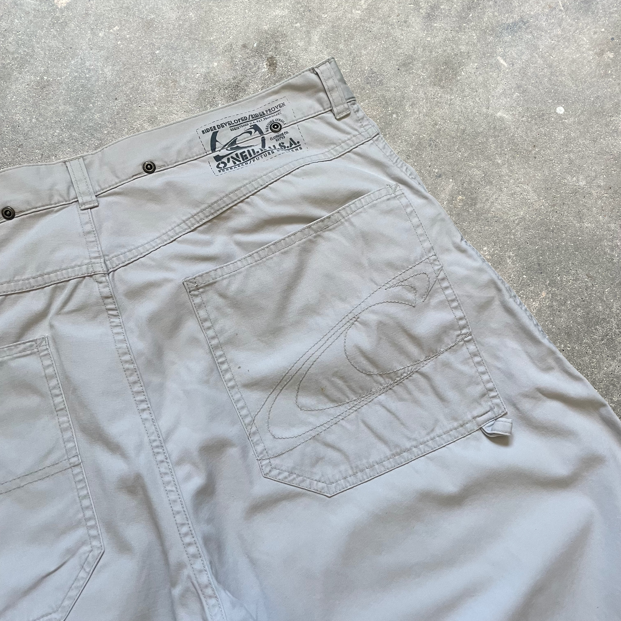 90's O'Neill Cargo Shorts (34)
