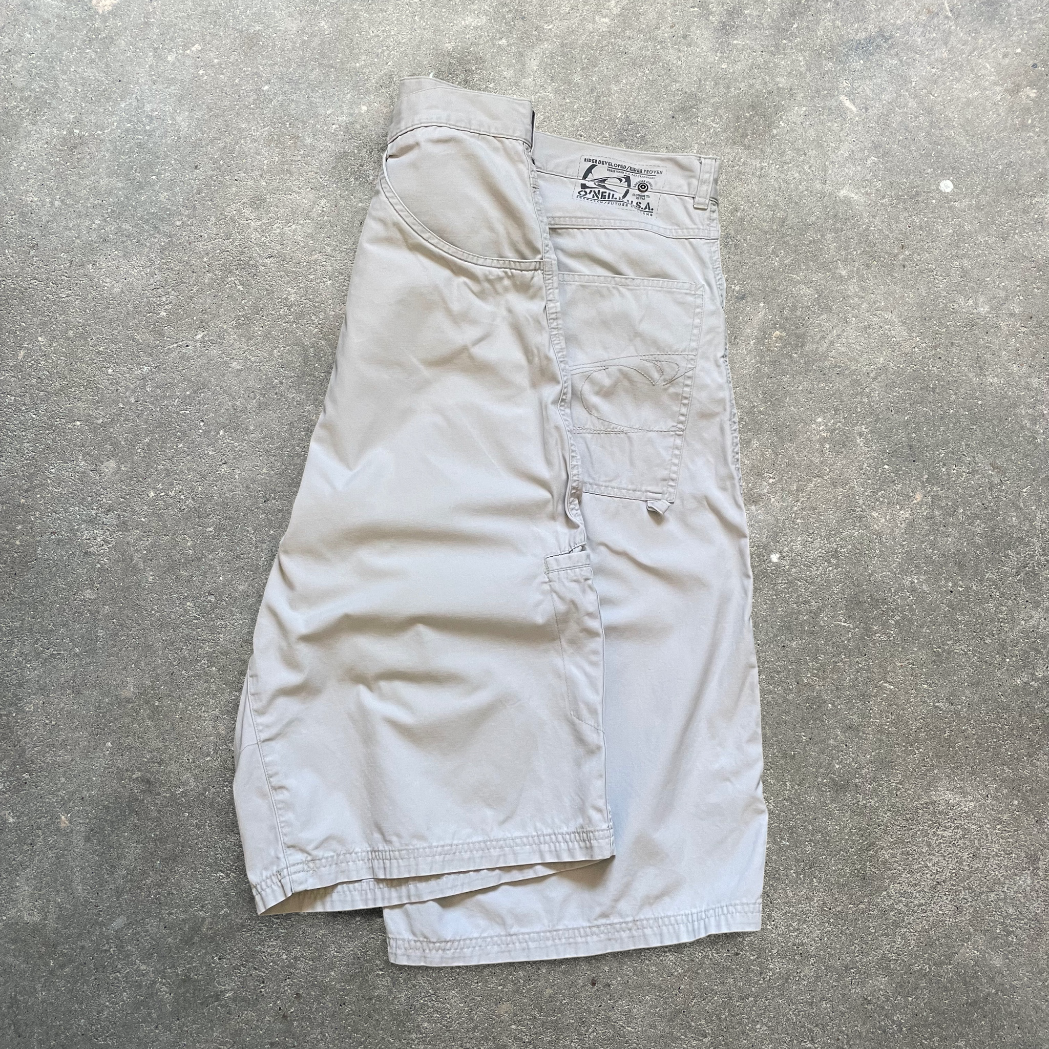 90's O'Neill Cargo Shorts (34)