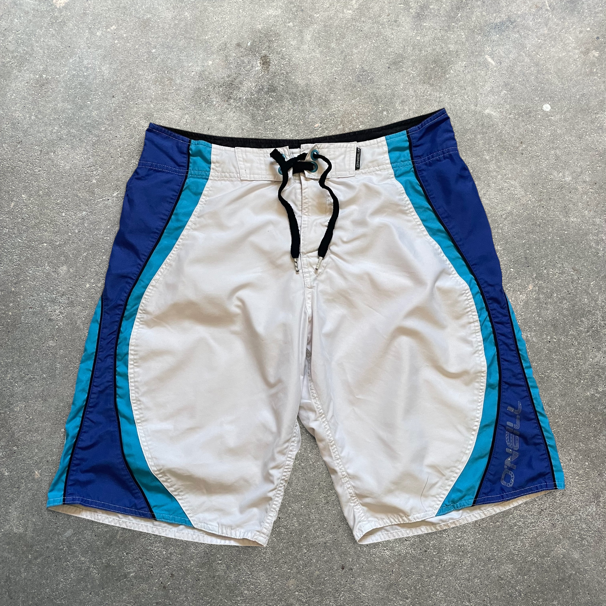 2000's O'Neill Boardshorts (32)