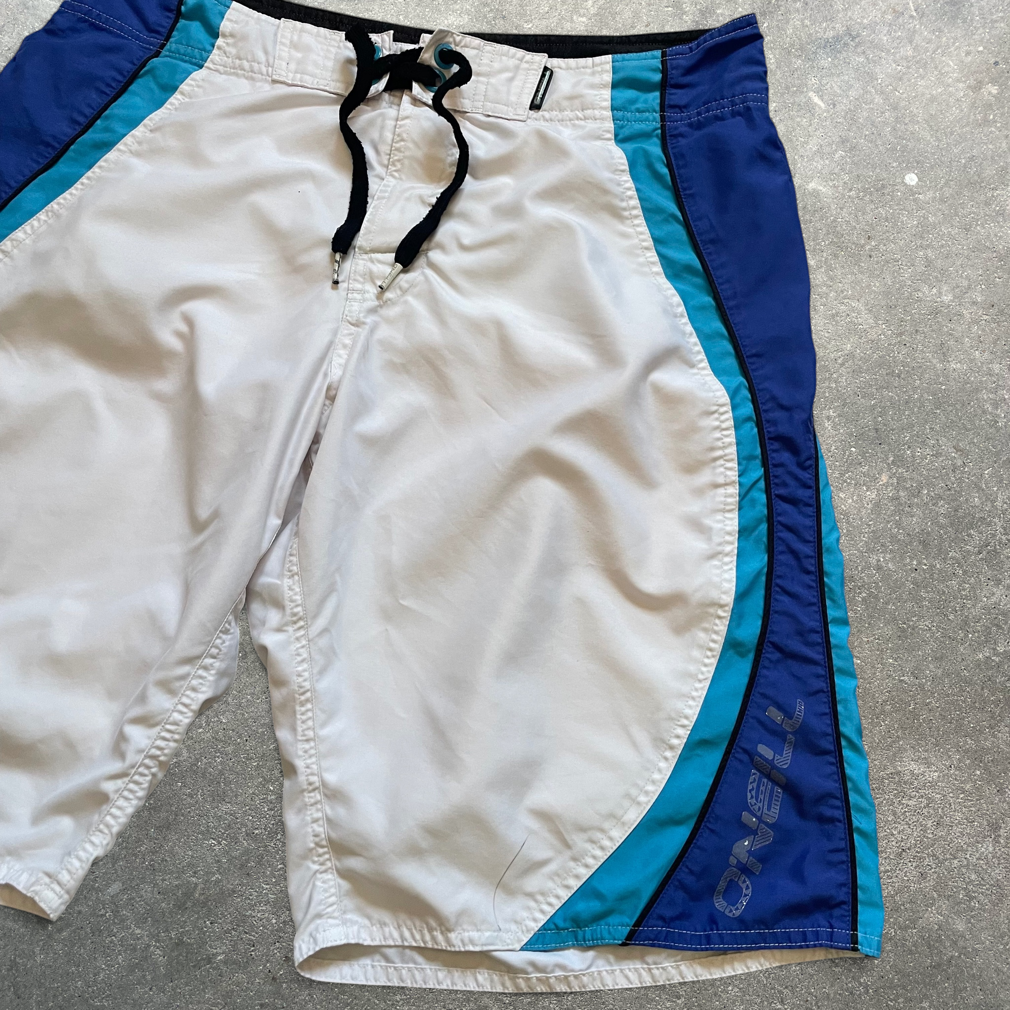 2000's O'Neill Boardshorts (32)