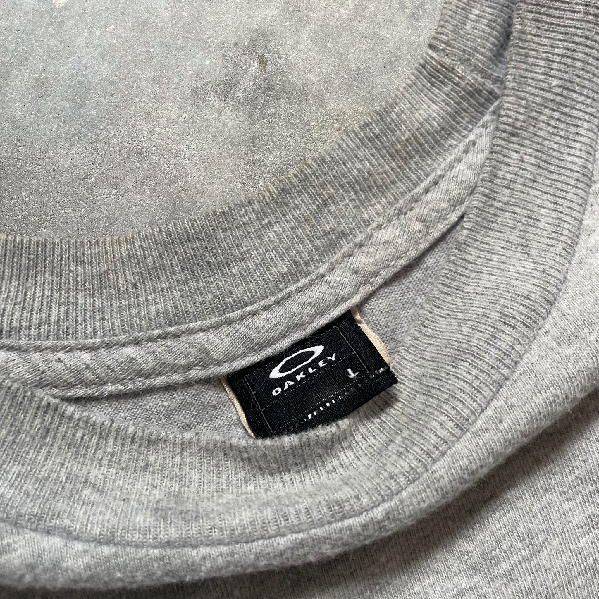 2000's Oakley T-shirt (L)