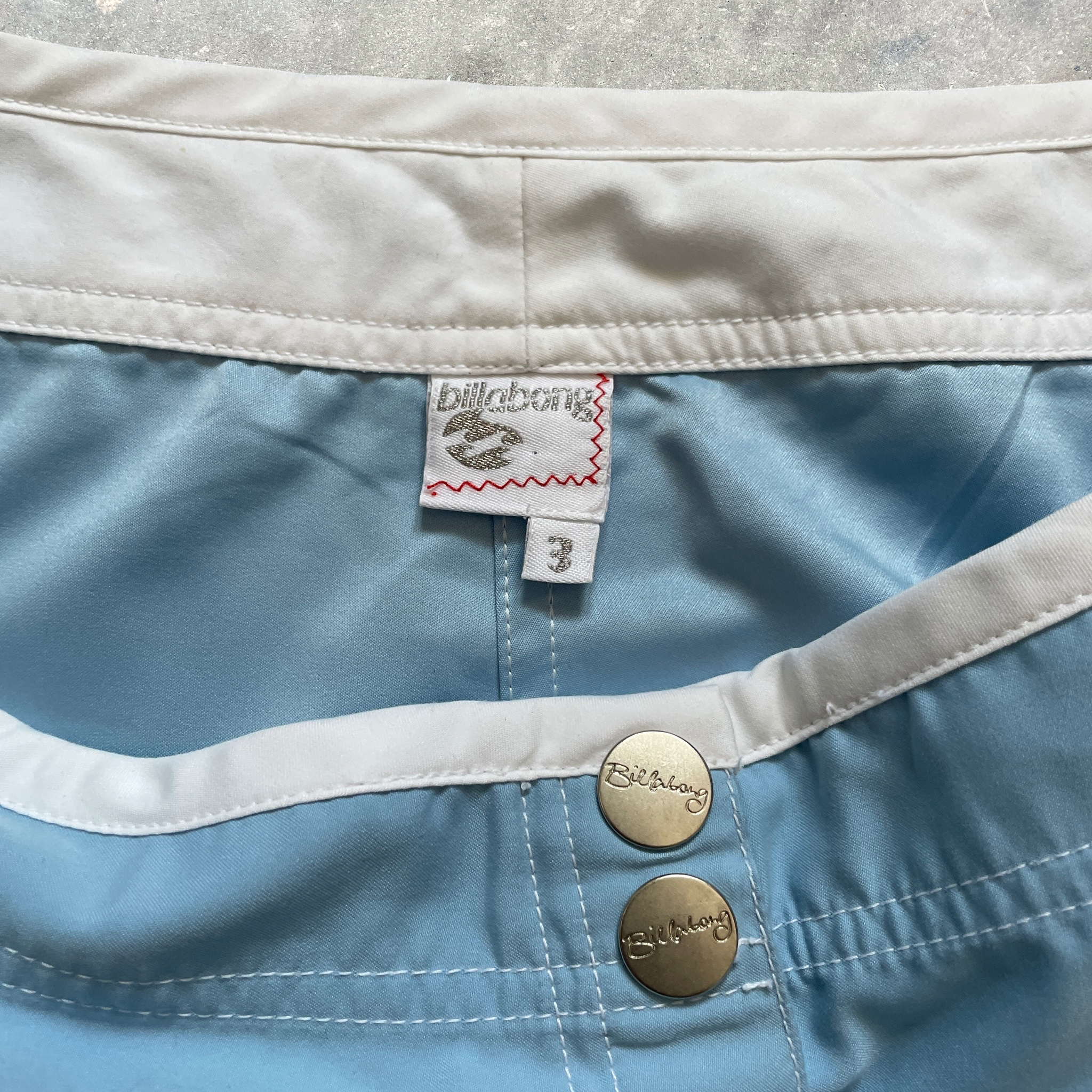 2000's Billabong Boardshorts Light Blue (30)