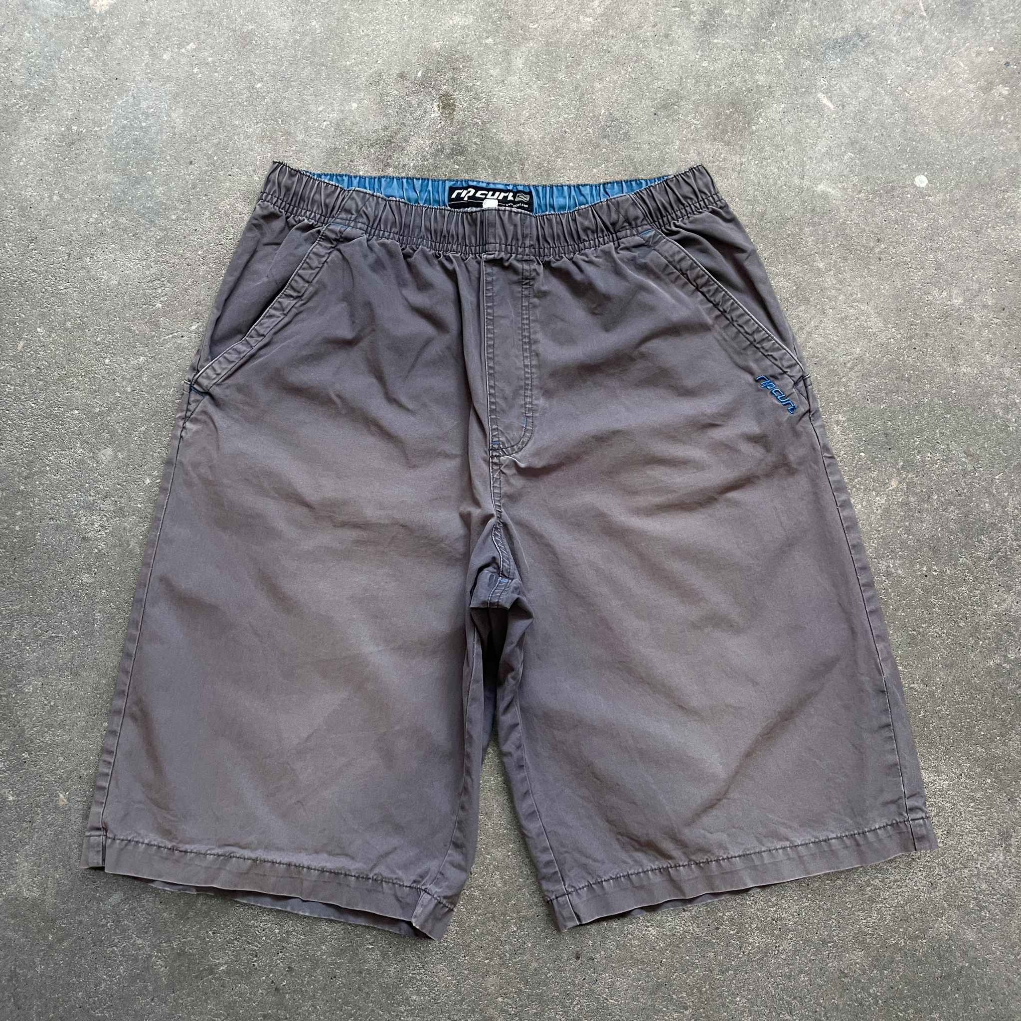 2000s Rip Curl Cargo Shorts Grey (32)