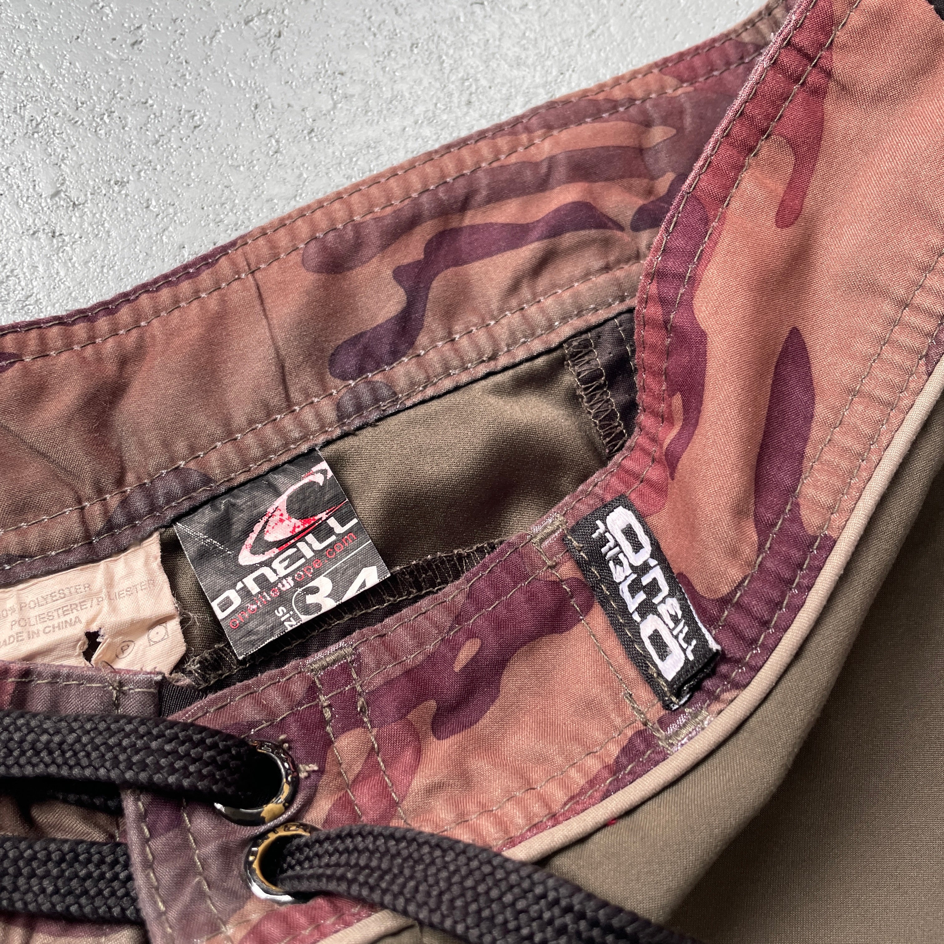 2000's O'Neill Boardshorts Khaki Camo (L)