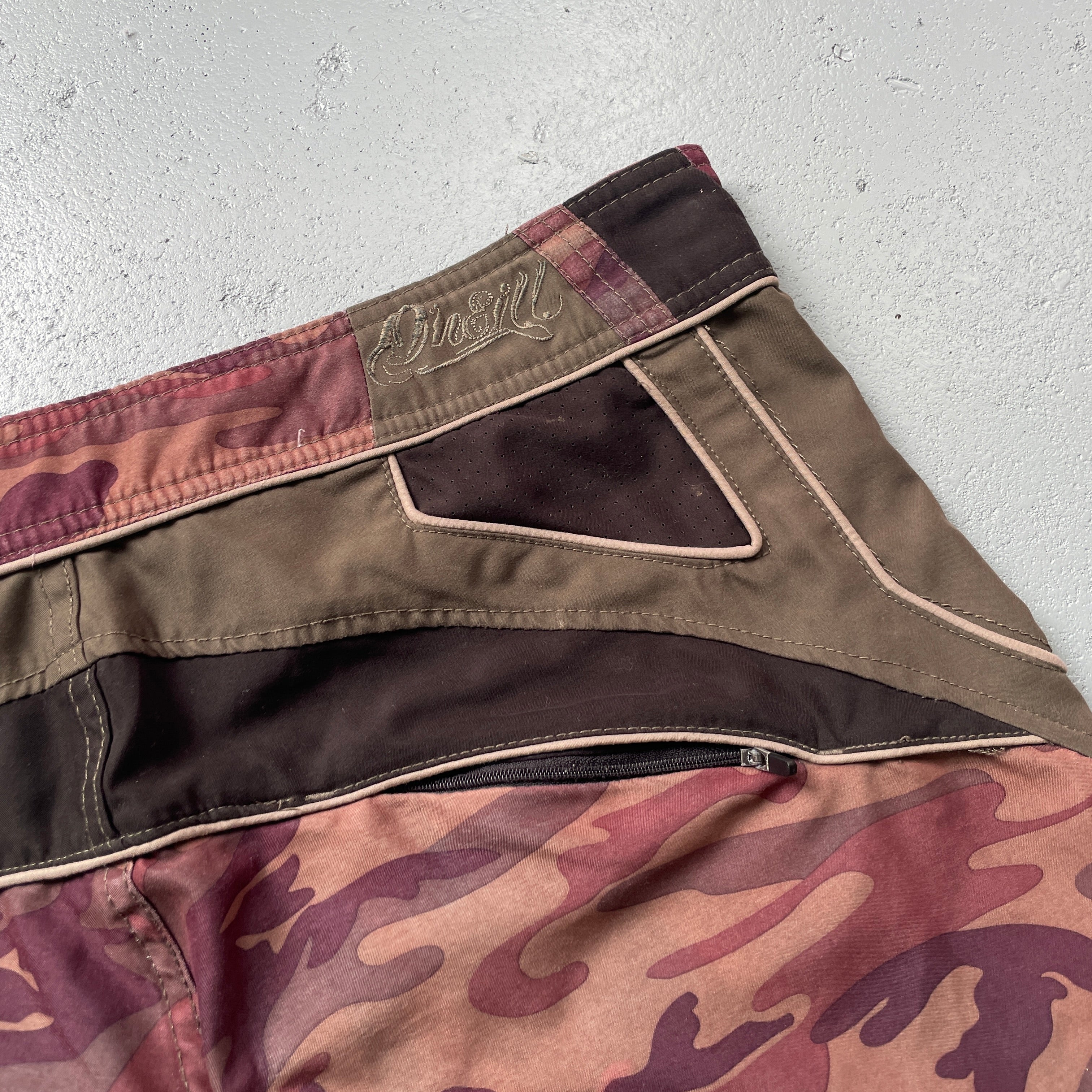 2000's O'Neill Boardshorts Khaki Camo (L)