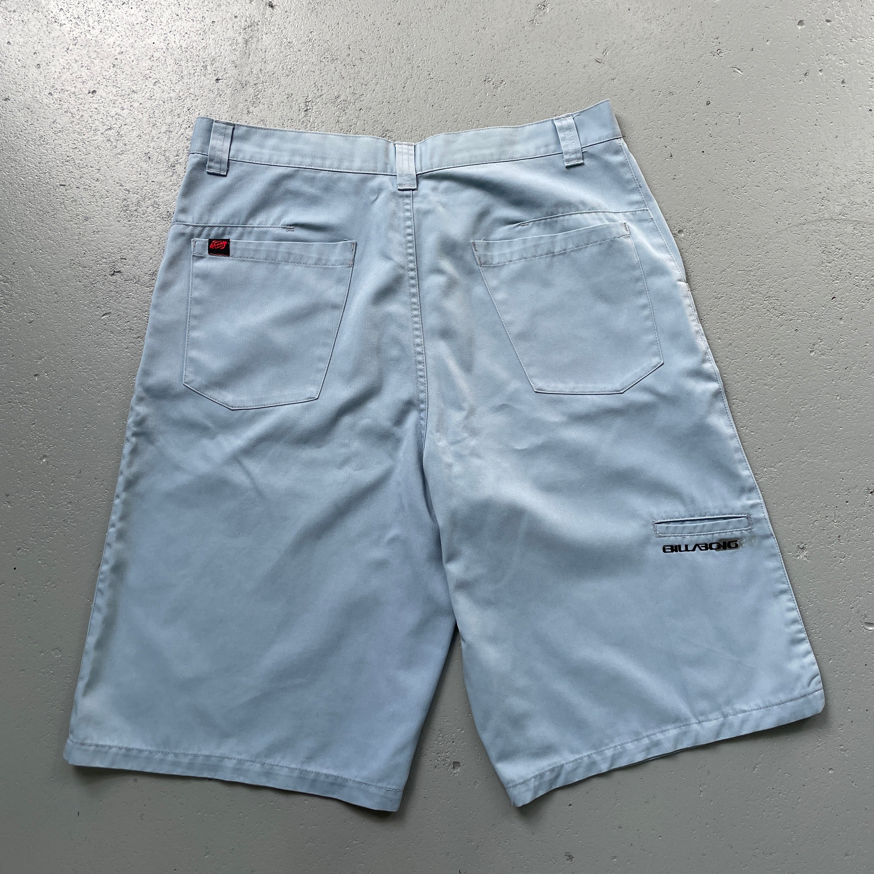 2000s Billabong Chino Shorts (32)