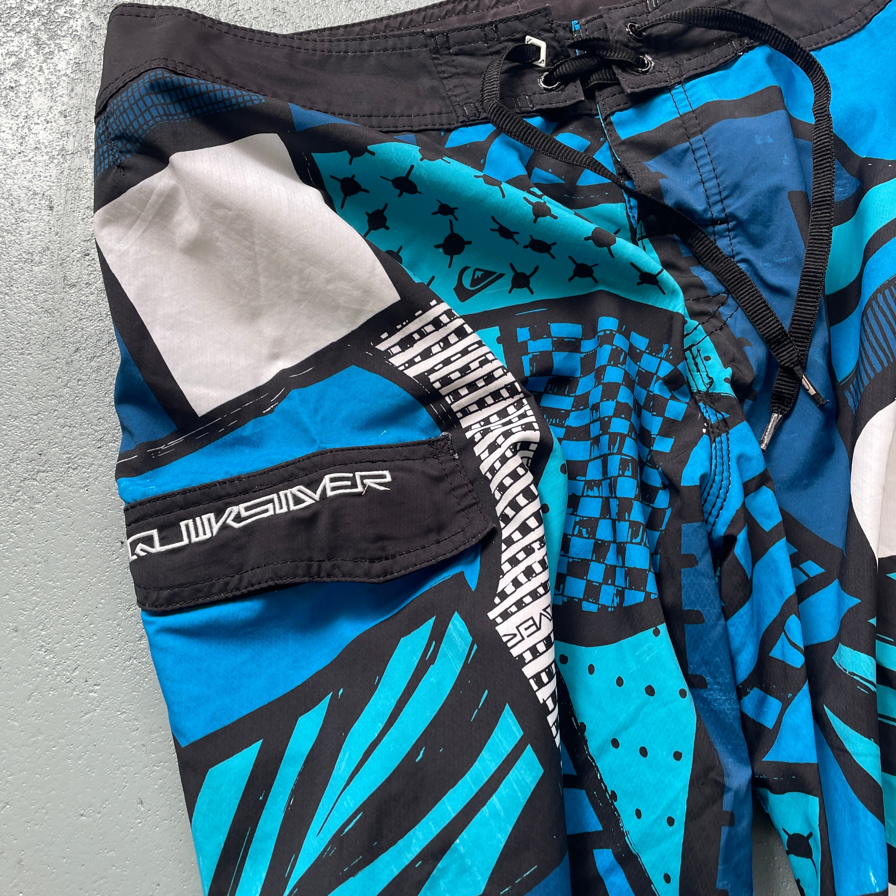 2000's Quiksilver Boardshorts (34)