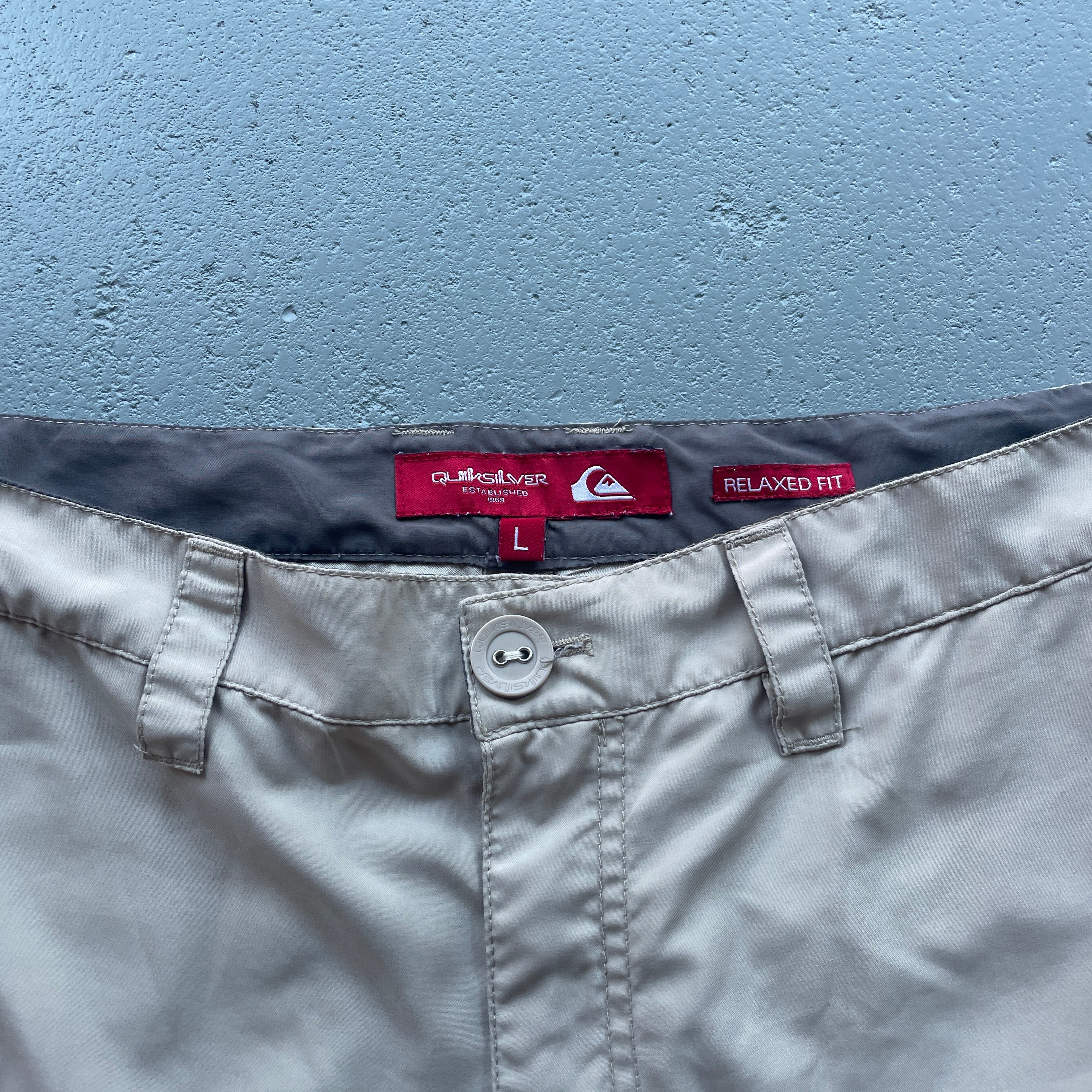 2000s Quiksilver Cargo Shorts (36)