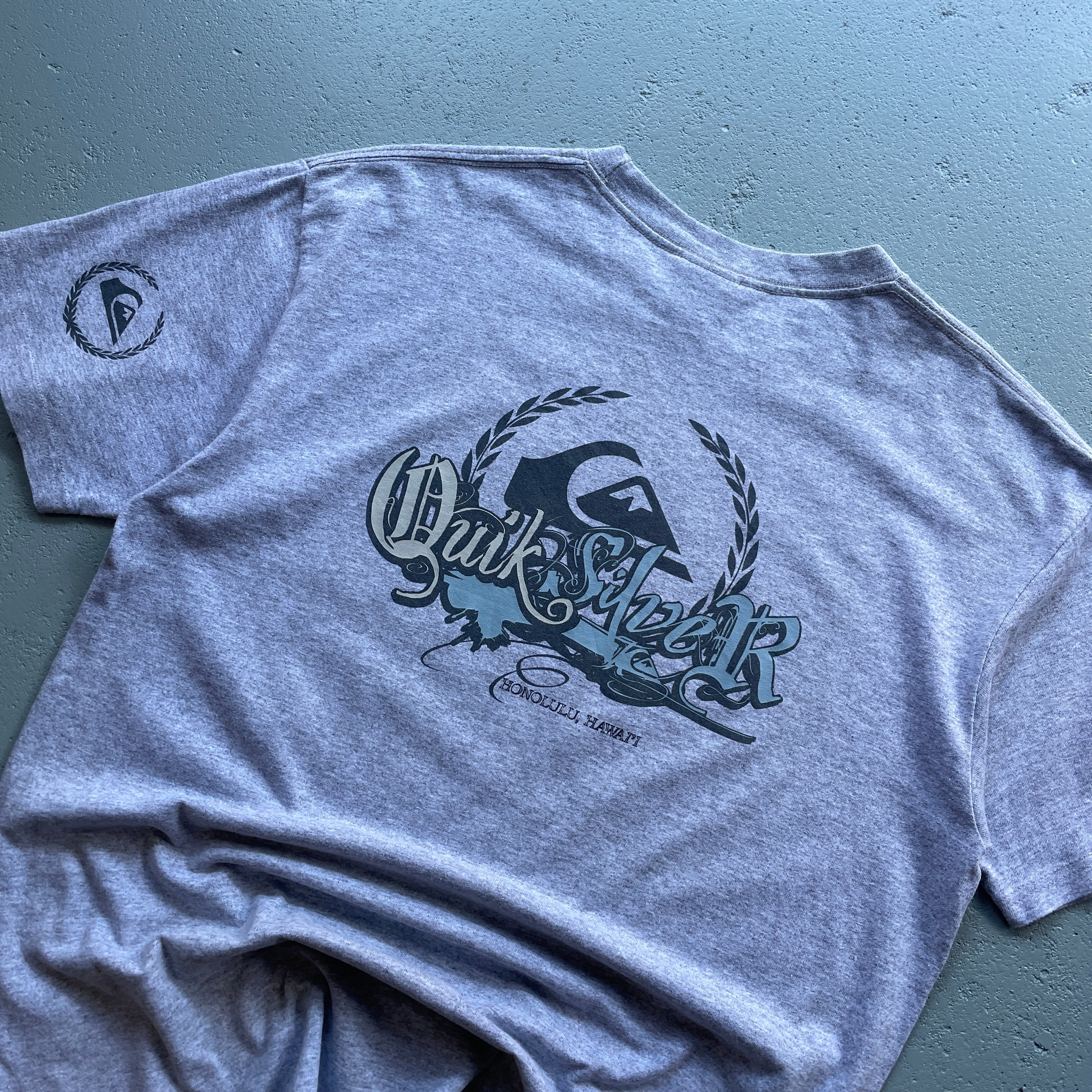 2000's Quiksilver T-shirt (M)