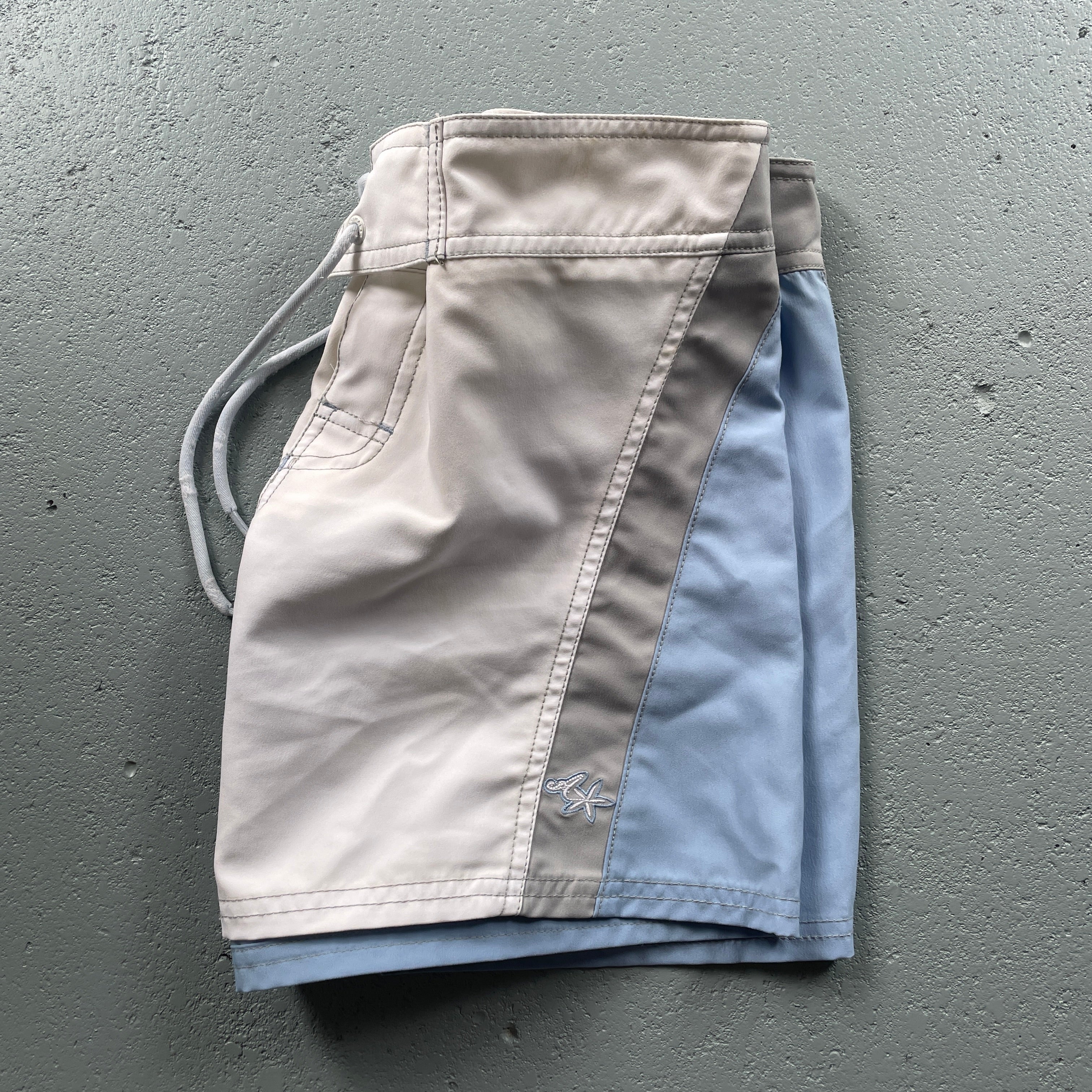 2000's Animal Swim Shorts White/Blue (28)