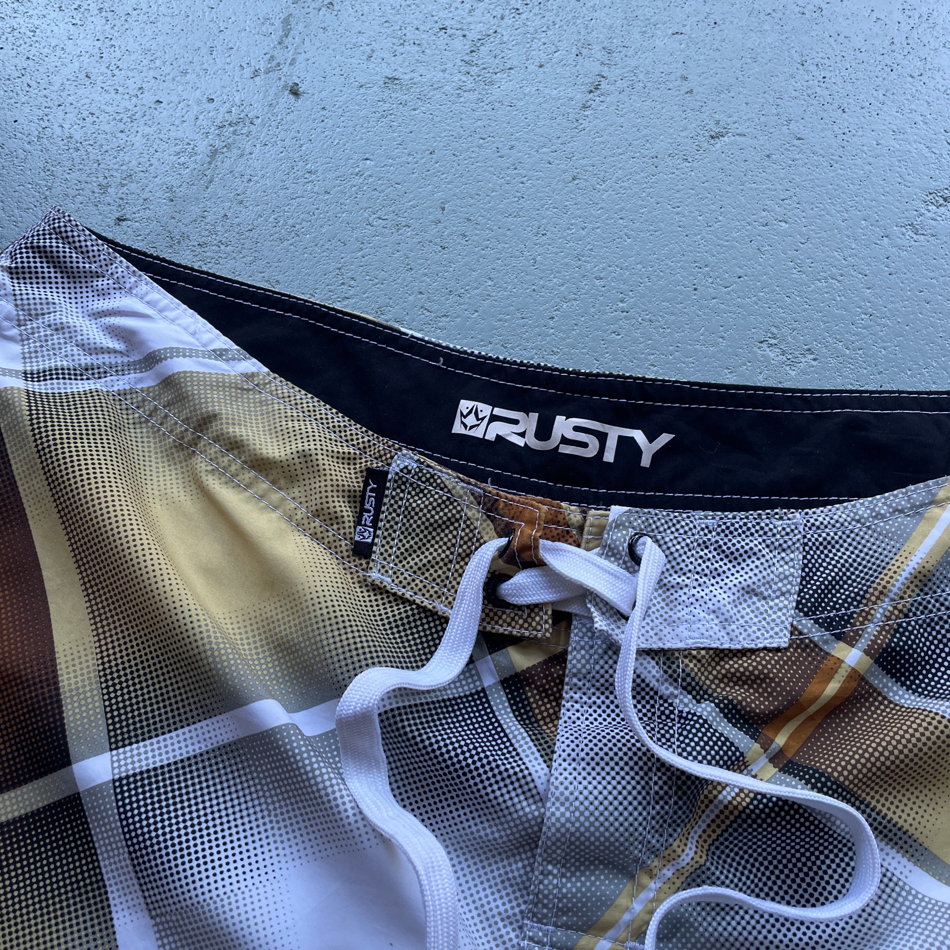 2000's Rusty Boardshorts (38)