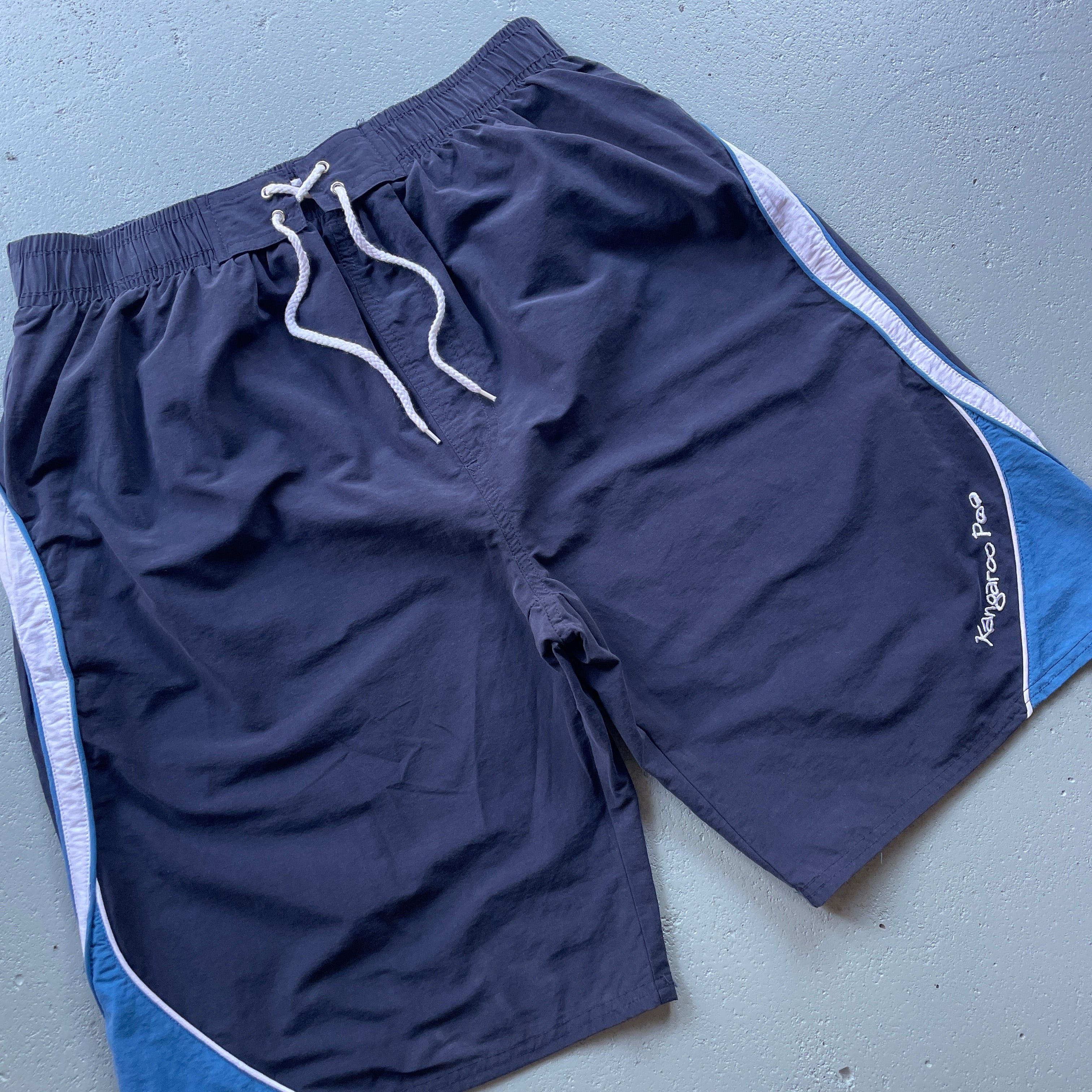 00's Kangaroo Poo Board/Swim Shorts (L)