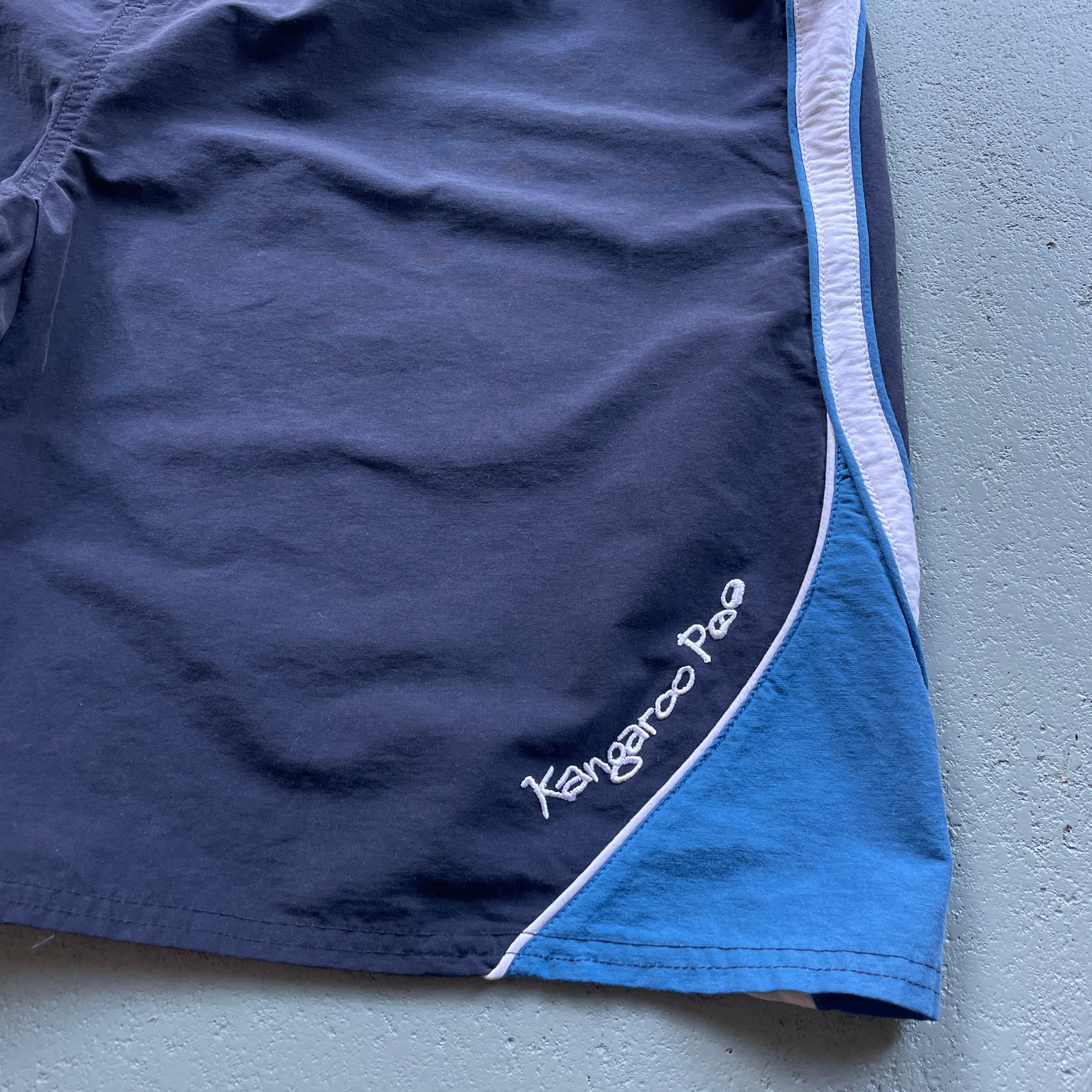 00's Kangaroo Poo Board/Swim Shorts (L)