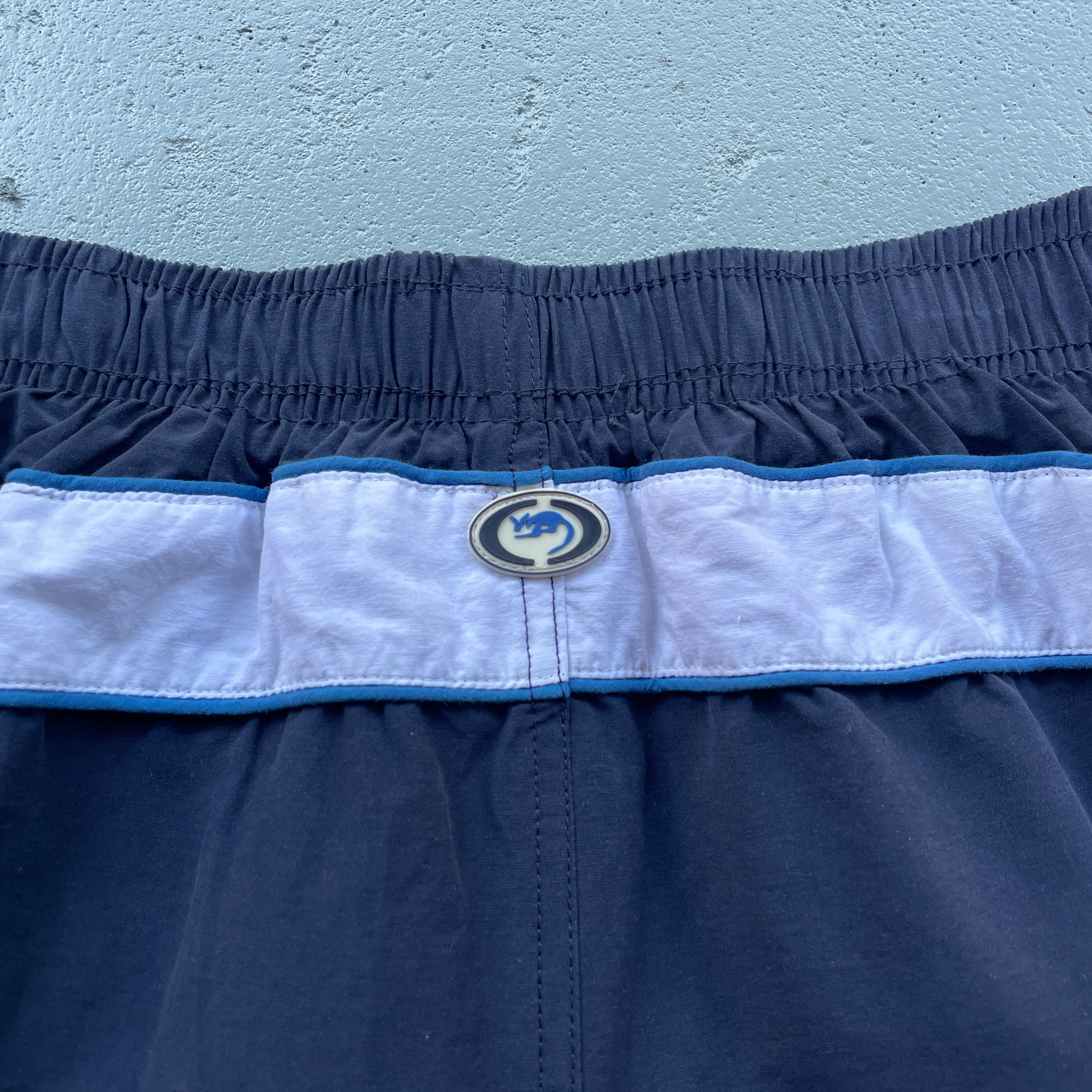 00's Kangaroo Poo Board/Swim Shorts (L)