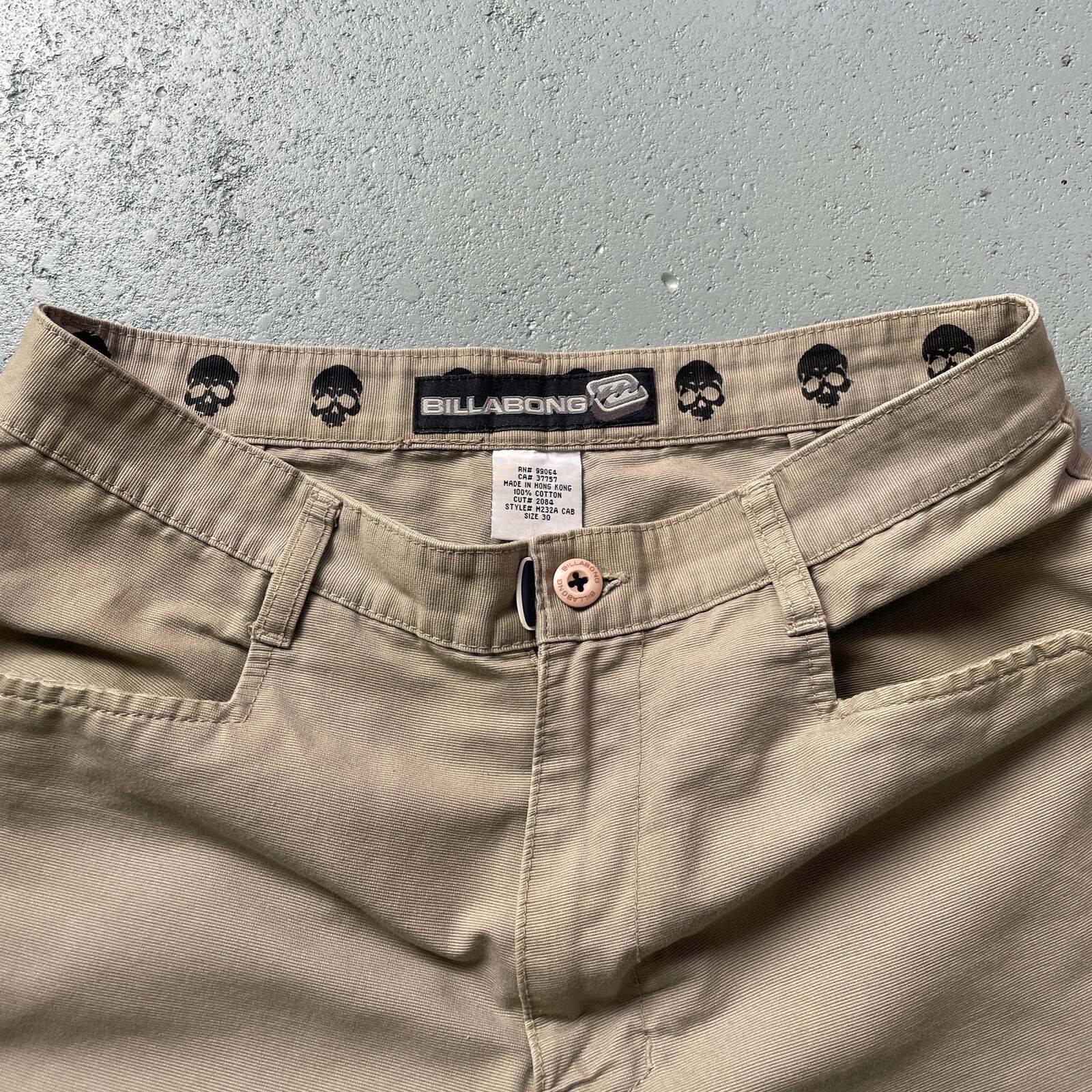 2000s Billabong Chino Shorts Tan (30)