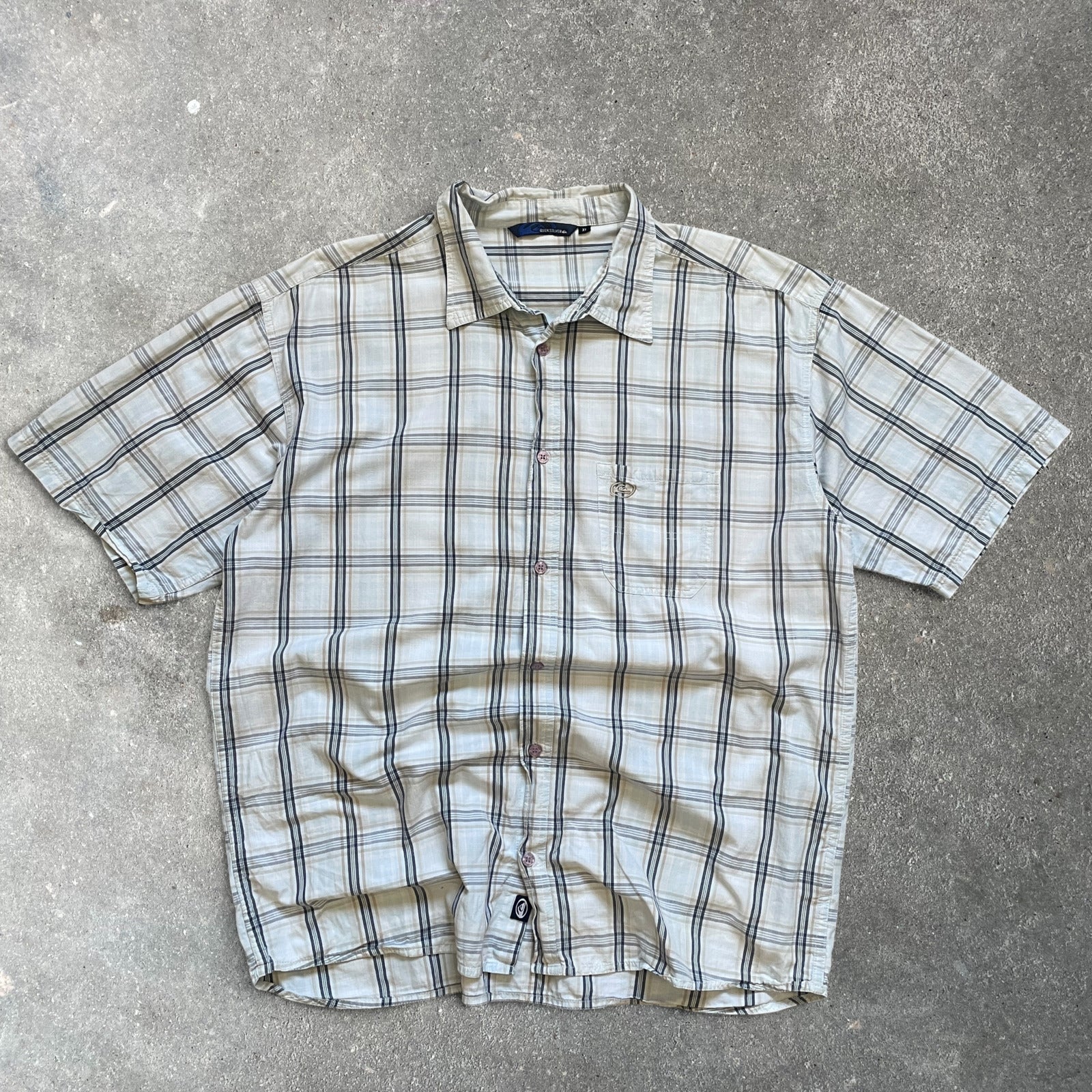 2000's Quiksilver Surf Shirt (XL)