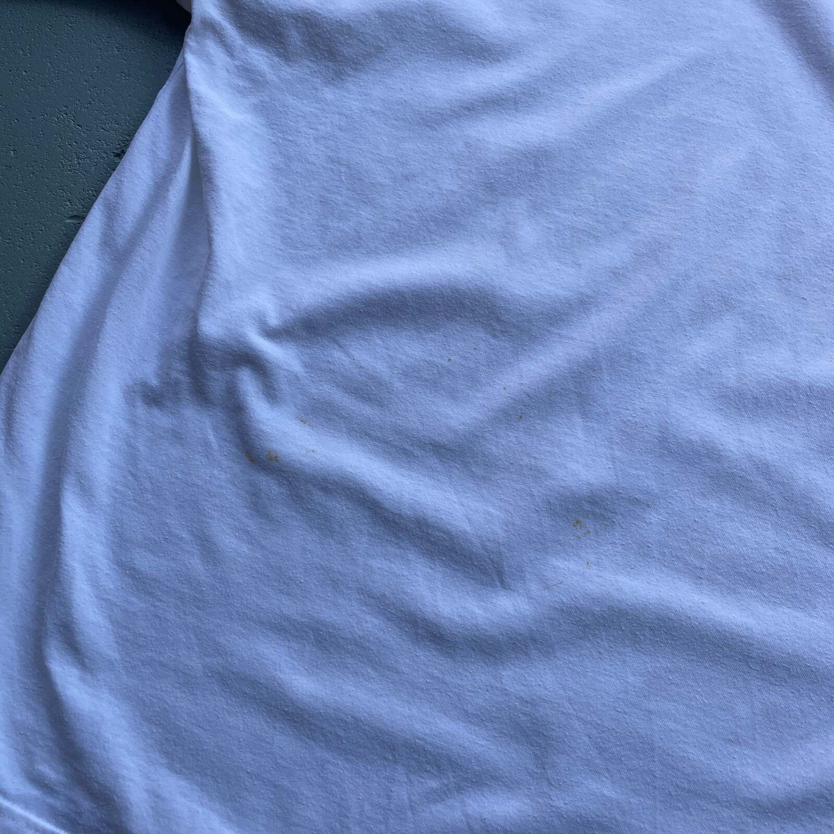 2000's Salt Rock T-shirt White (M/L)