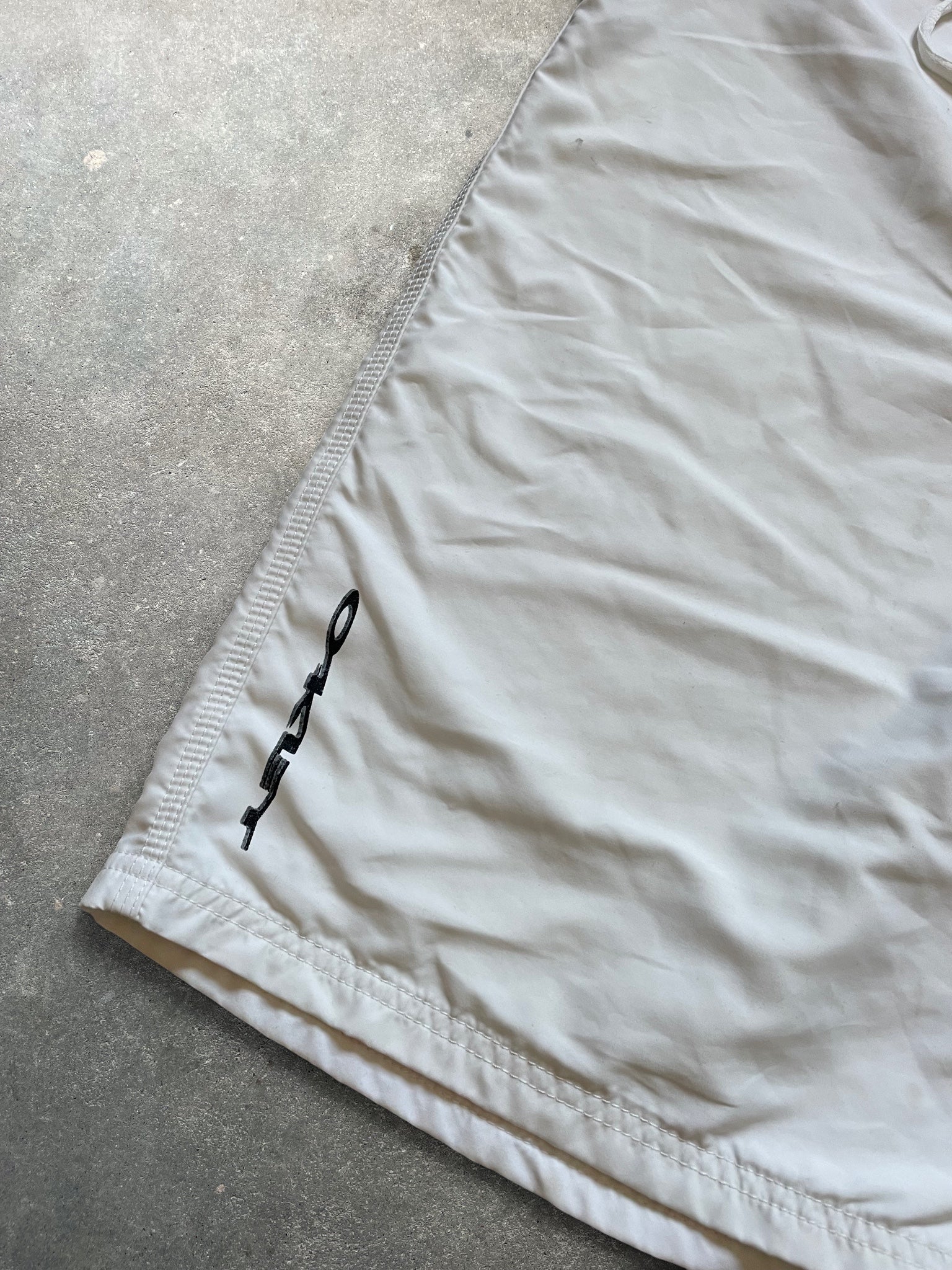2000's Oakley Boardshorts White (32)