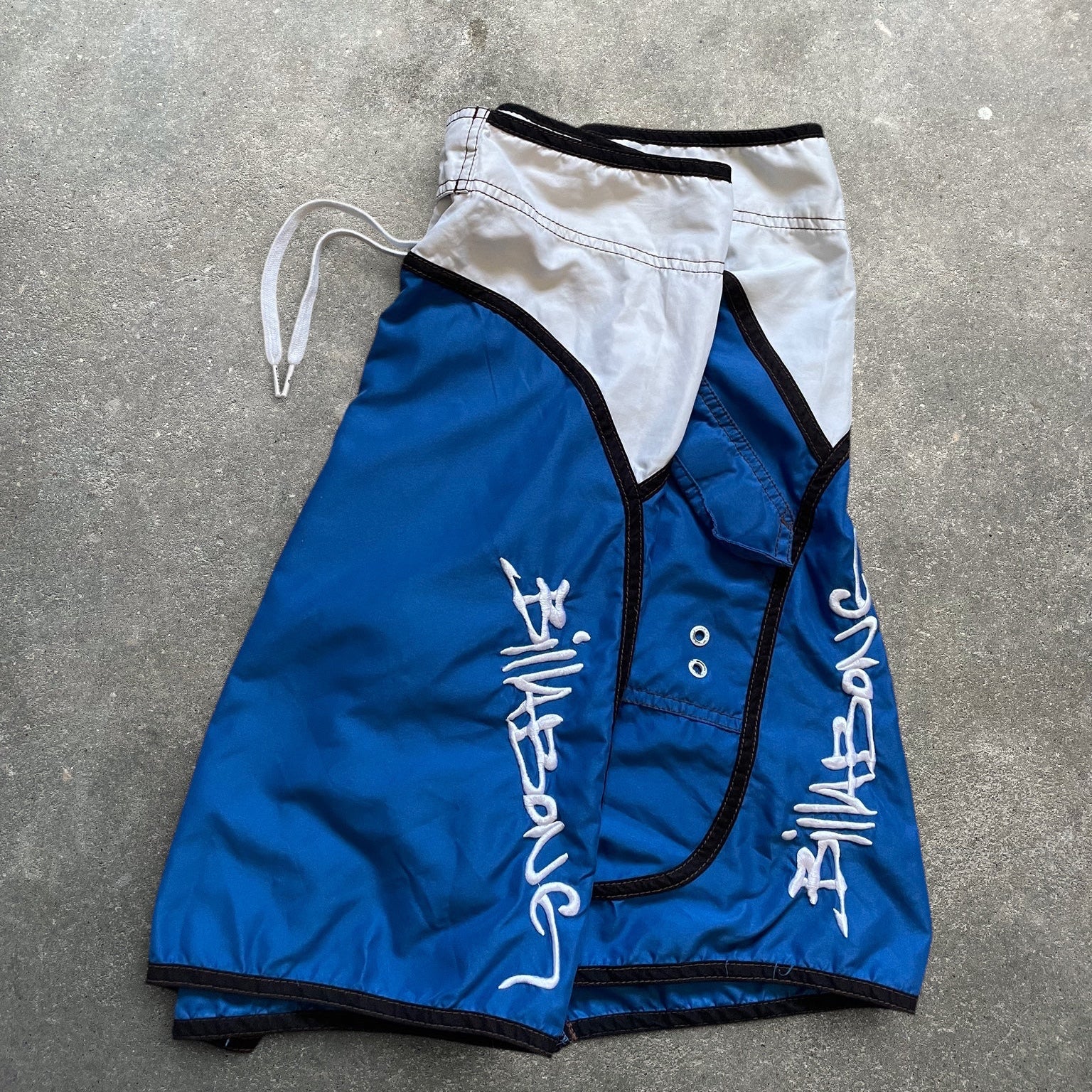 2000's Billabong Boardshorts Blue/White (32)
