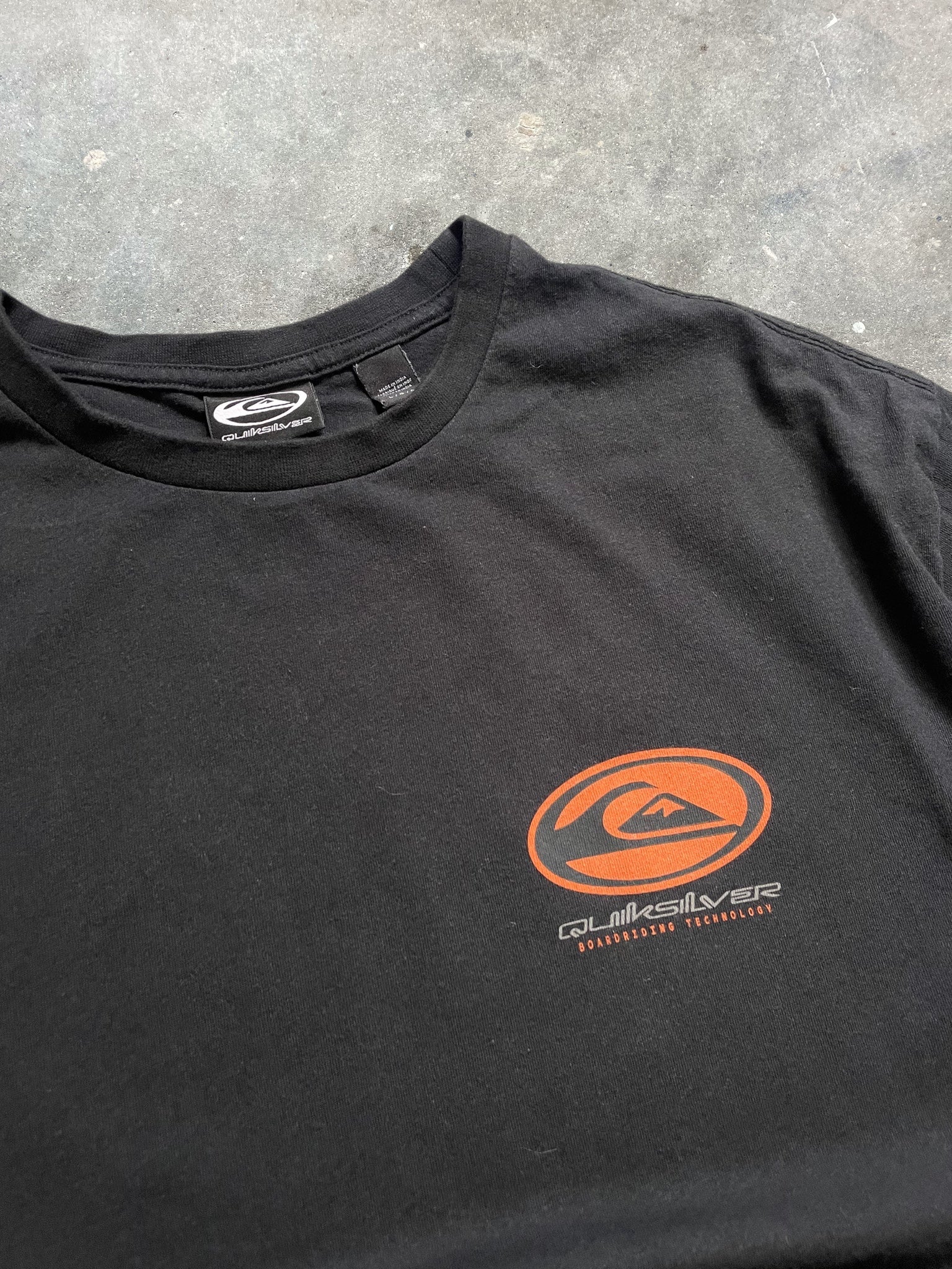 2000's Quiksilver Tee Black (L)