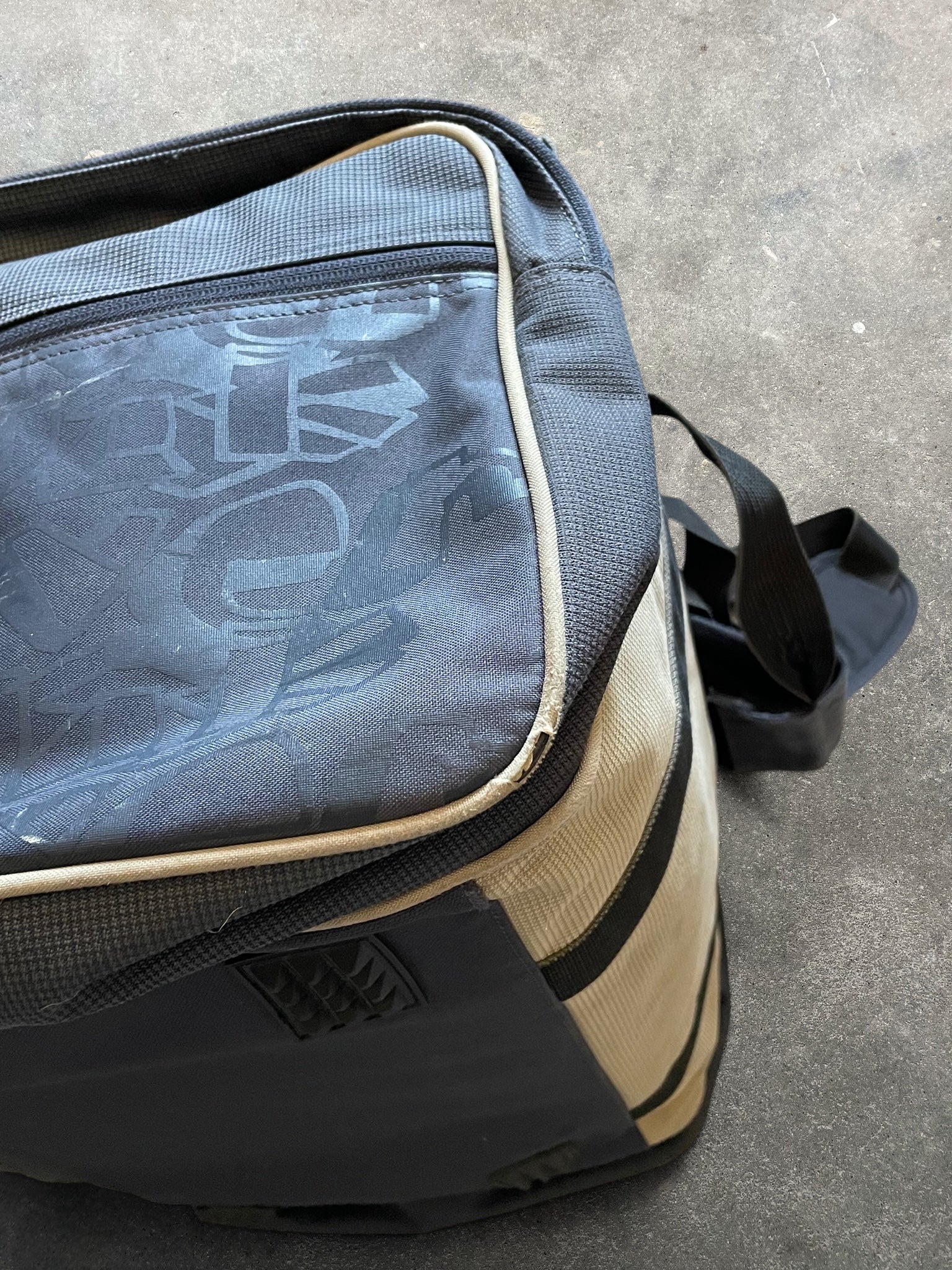 2000's Quiksilver Hold-all