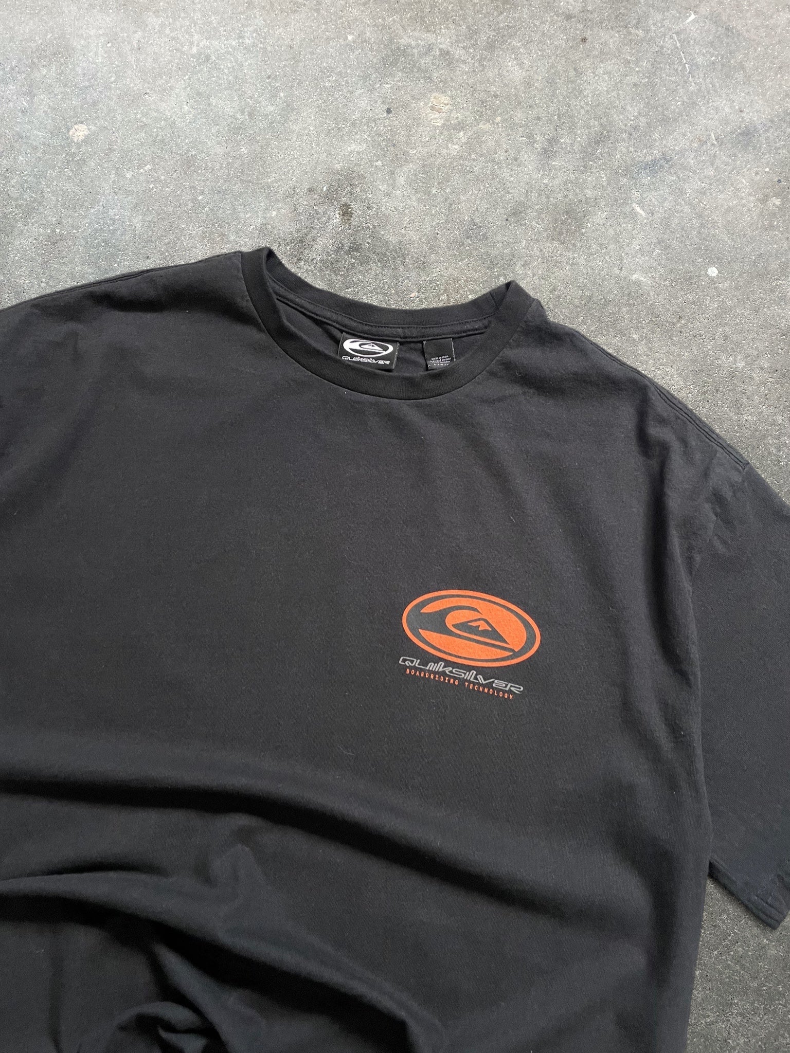 2000's Quiksilver Tee Black (L)