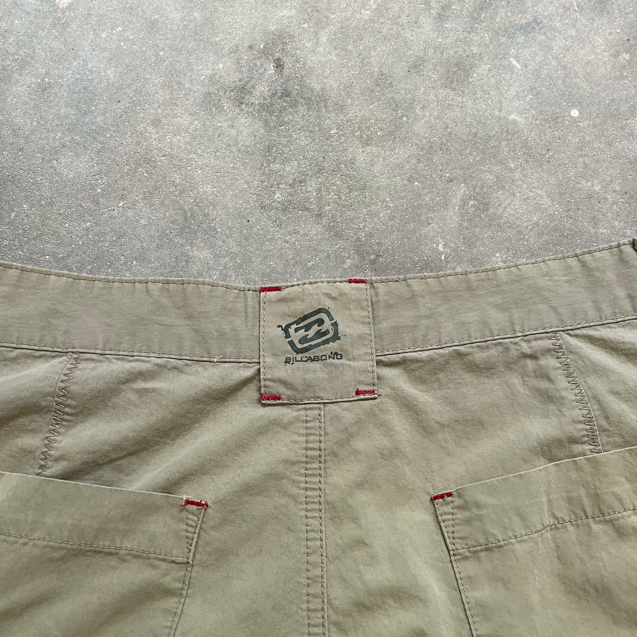 2000's Billabong Chino Shorts (31)