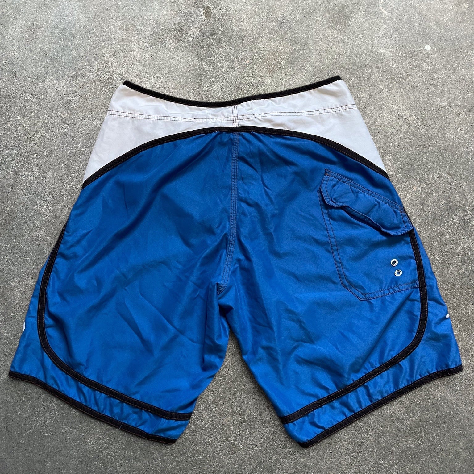 2000's Billabong Boardshorts Blue/White (32)
