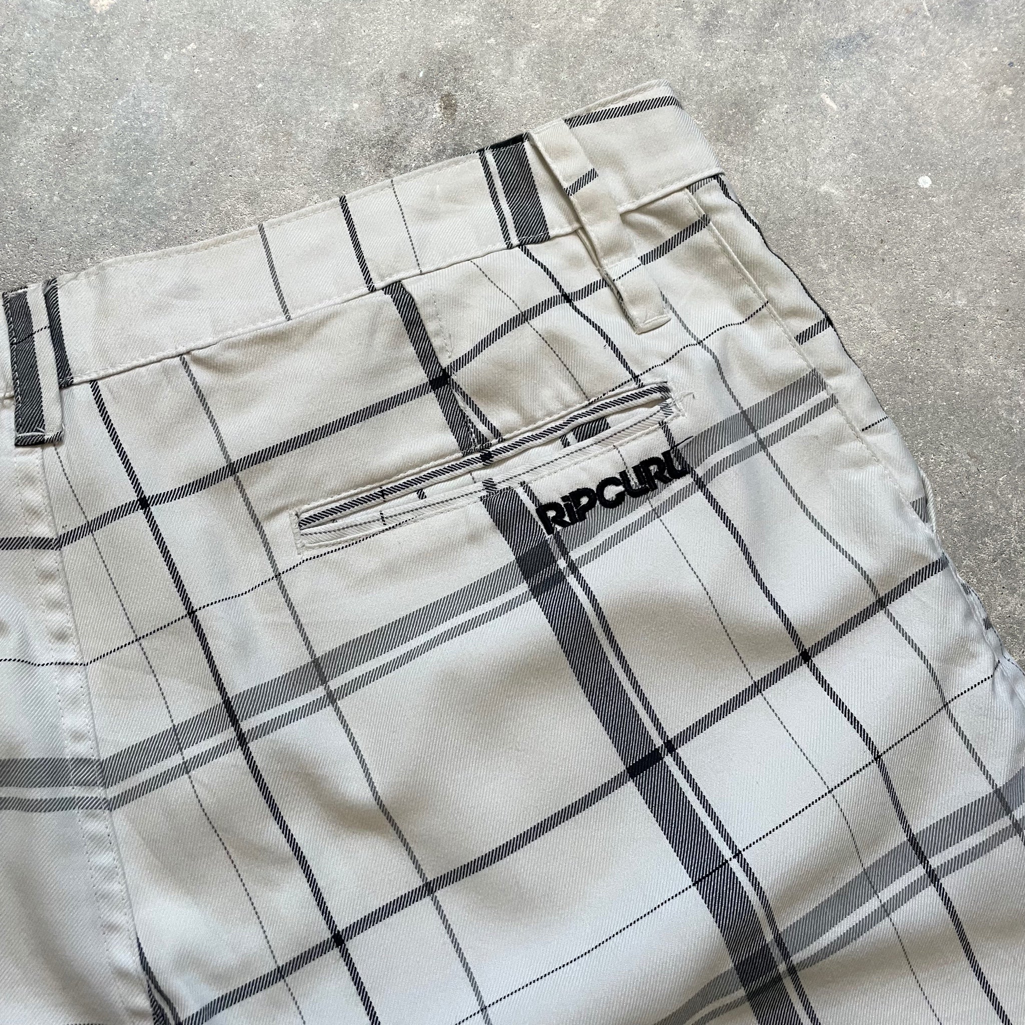 2000's Rip Curl Chino Shorts (36)