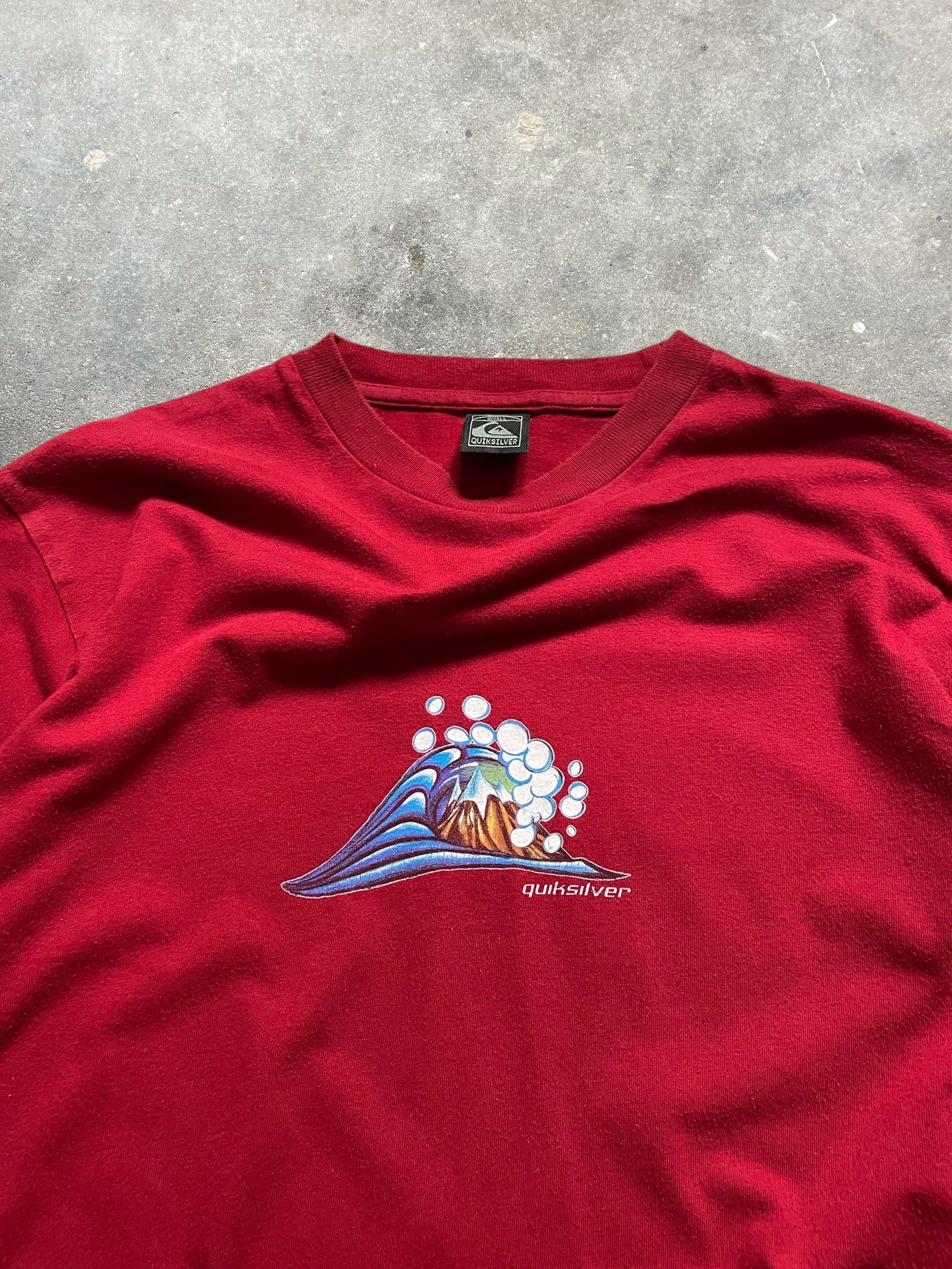 2000's Quiksilver Tee Red (S)