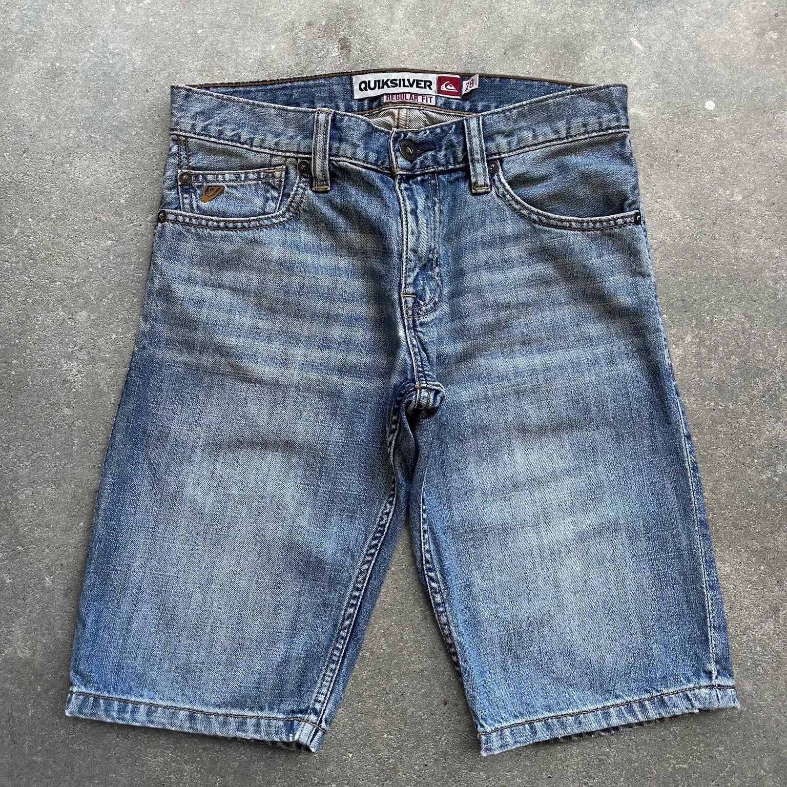 2000's Quiksilver Denim Jorts (28)