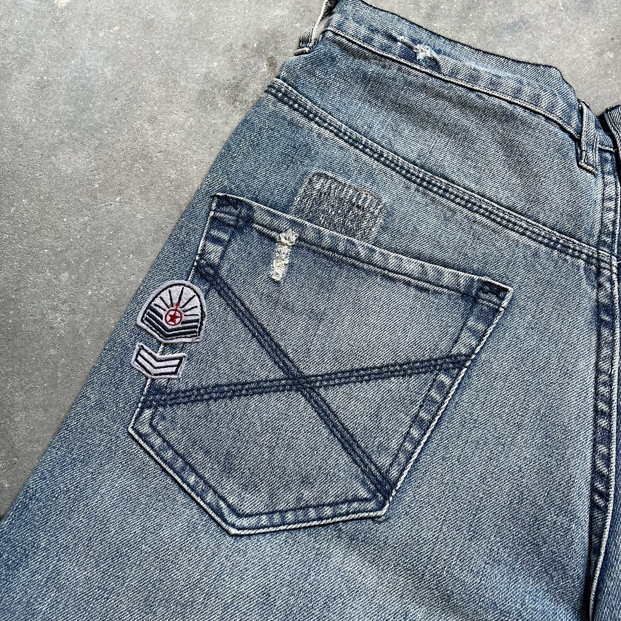 2000's Billabong Denim Shorts (32)