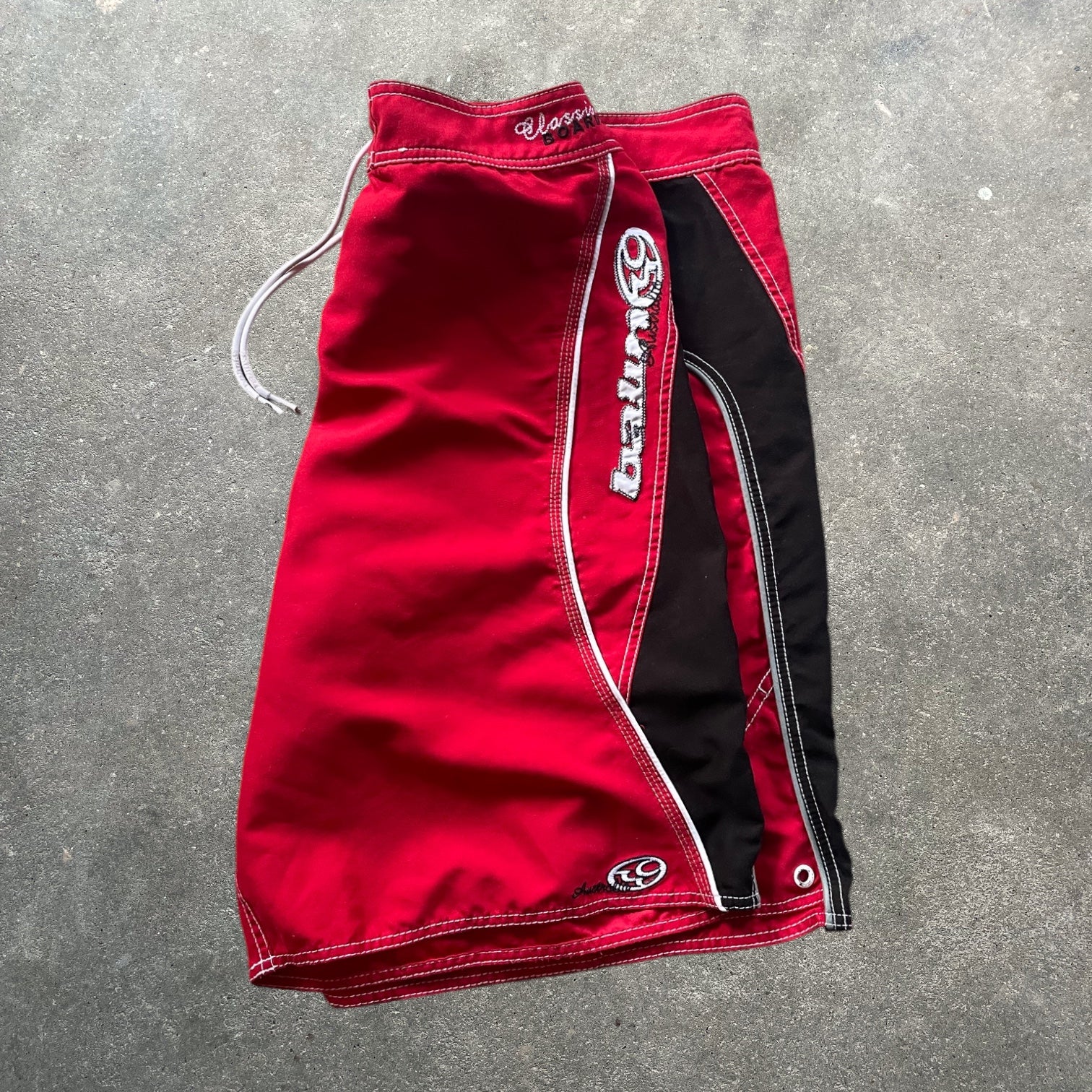 2000's Balin Boardshorts Red (XL)