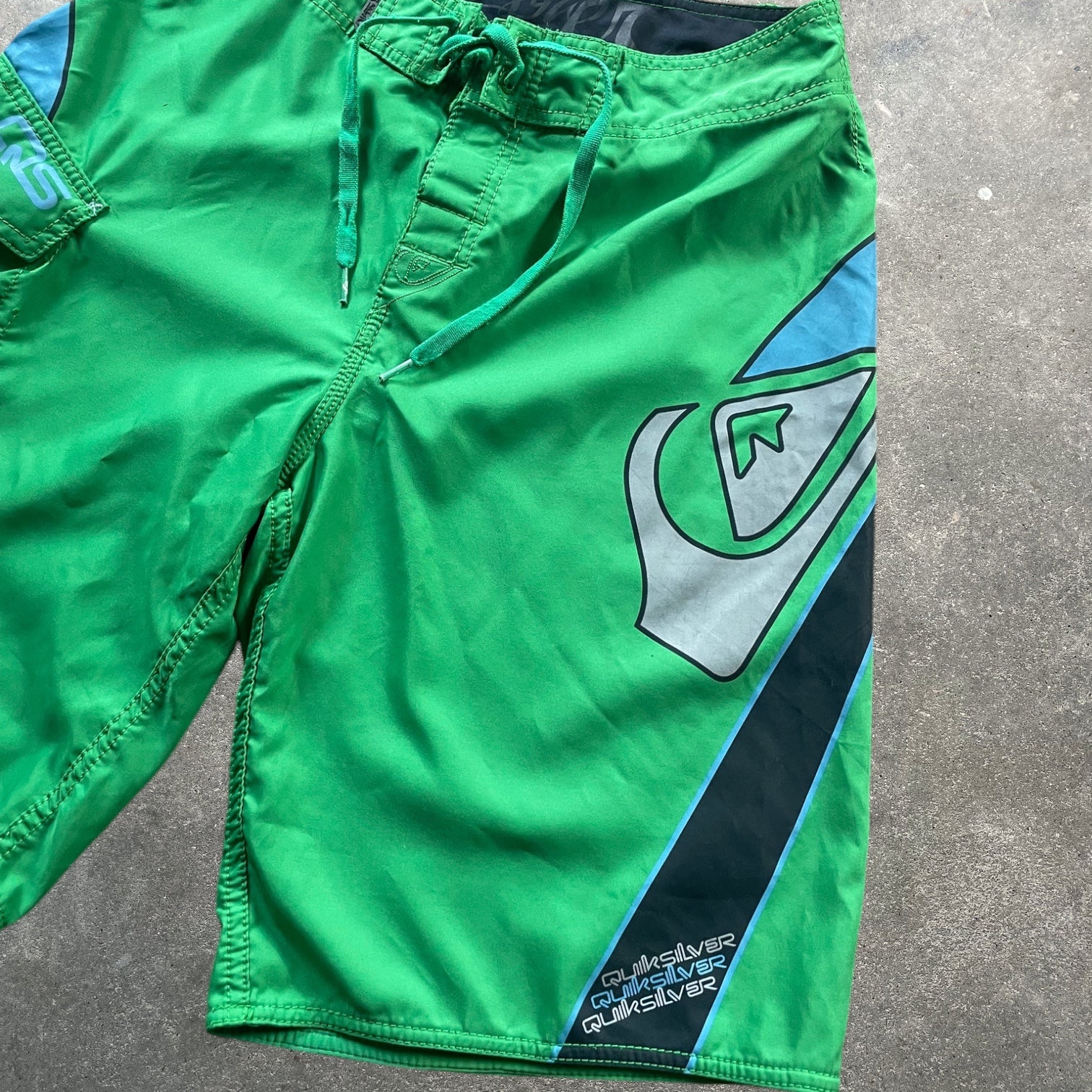 2000's Quiksilver Boardshorts Green (S)