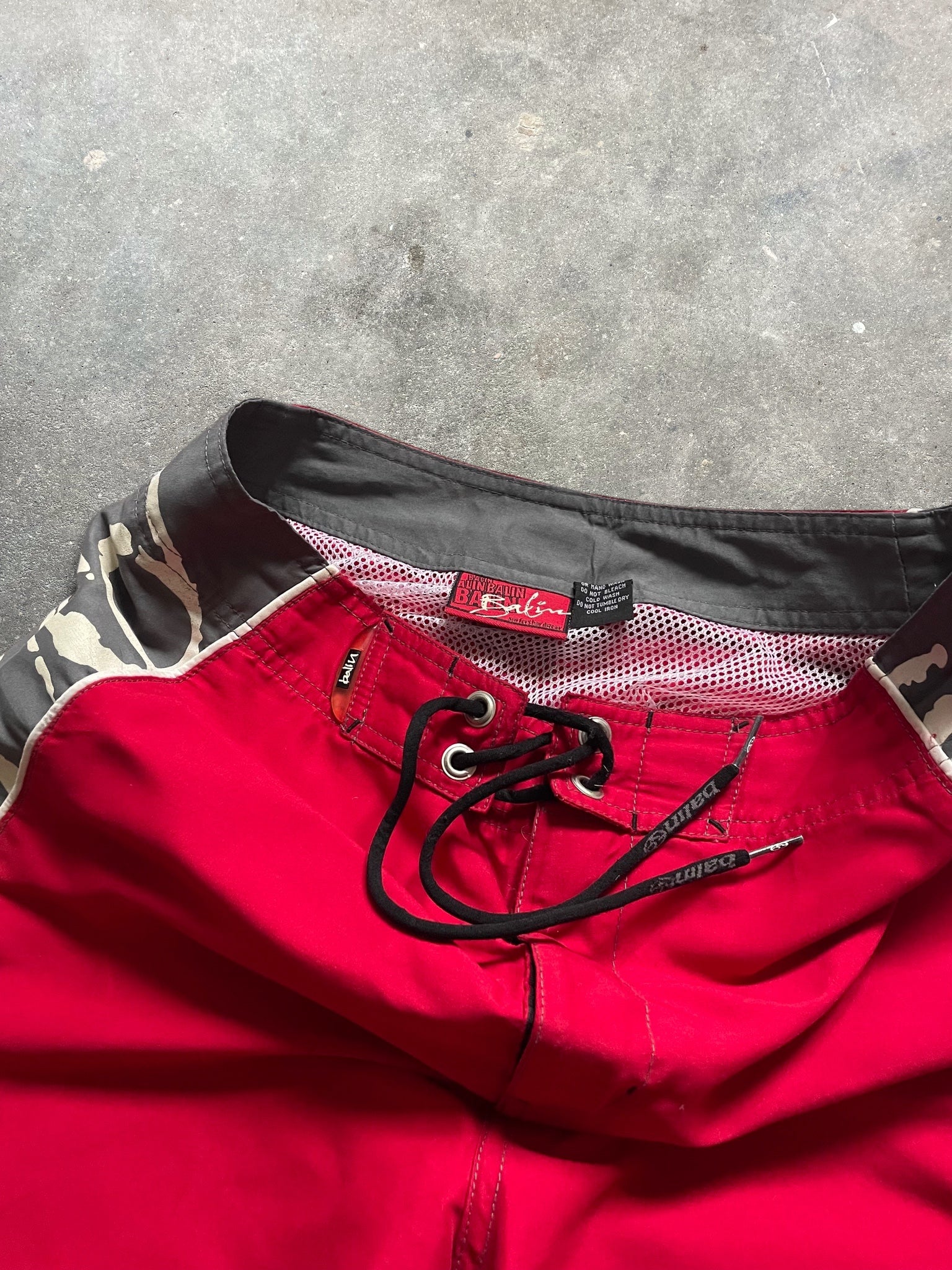 2000's Balin Boardshorts Red/Grey (30)